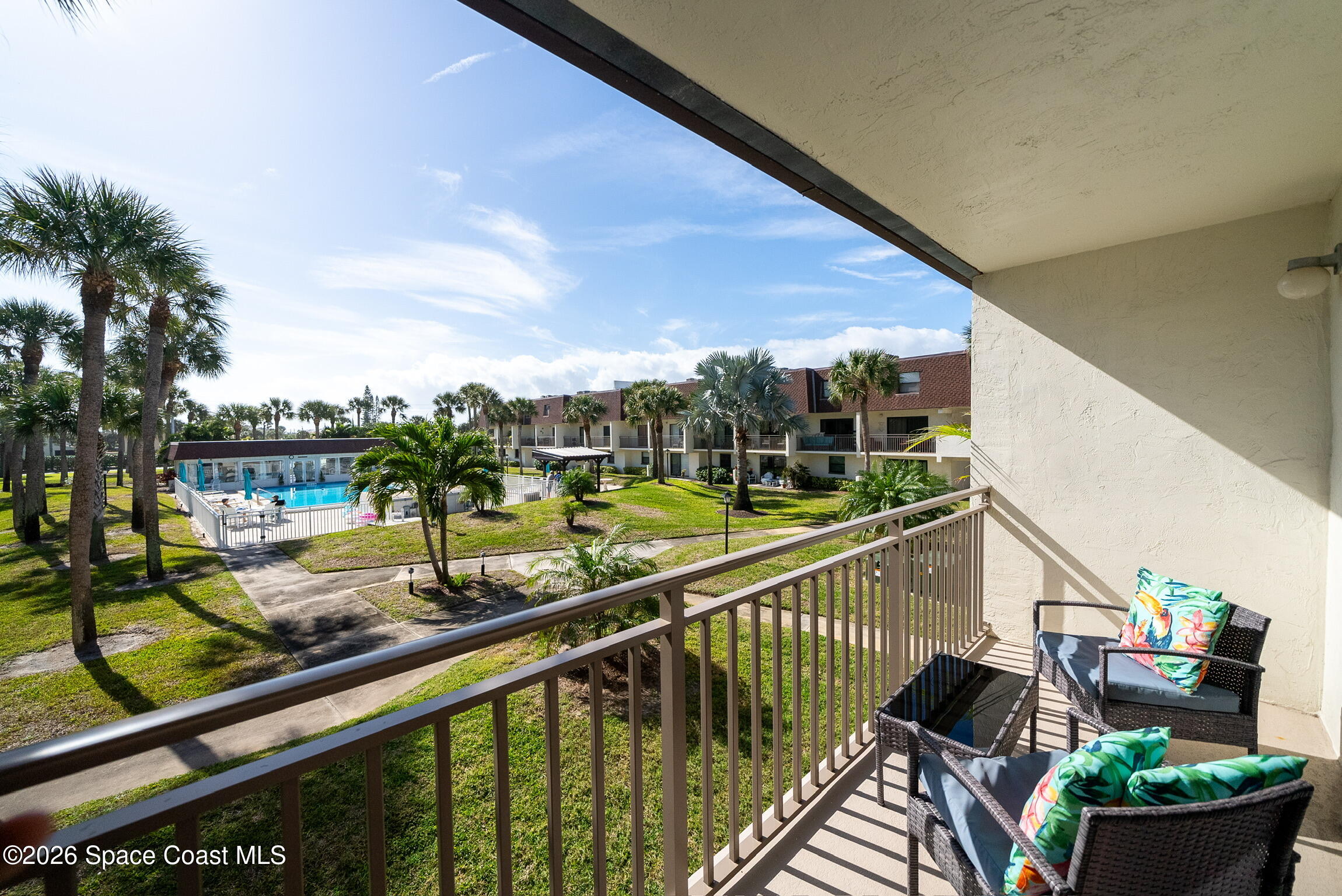 180 Paradise Boulevard 18015