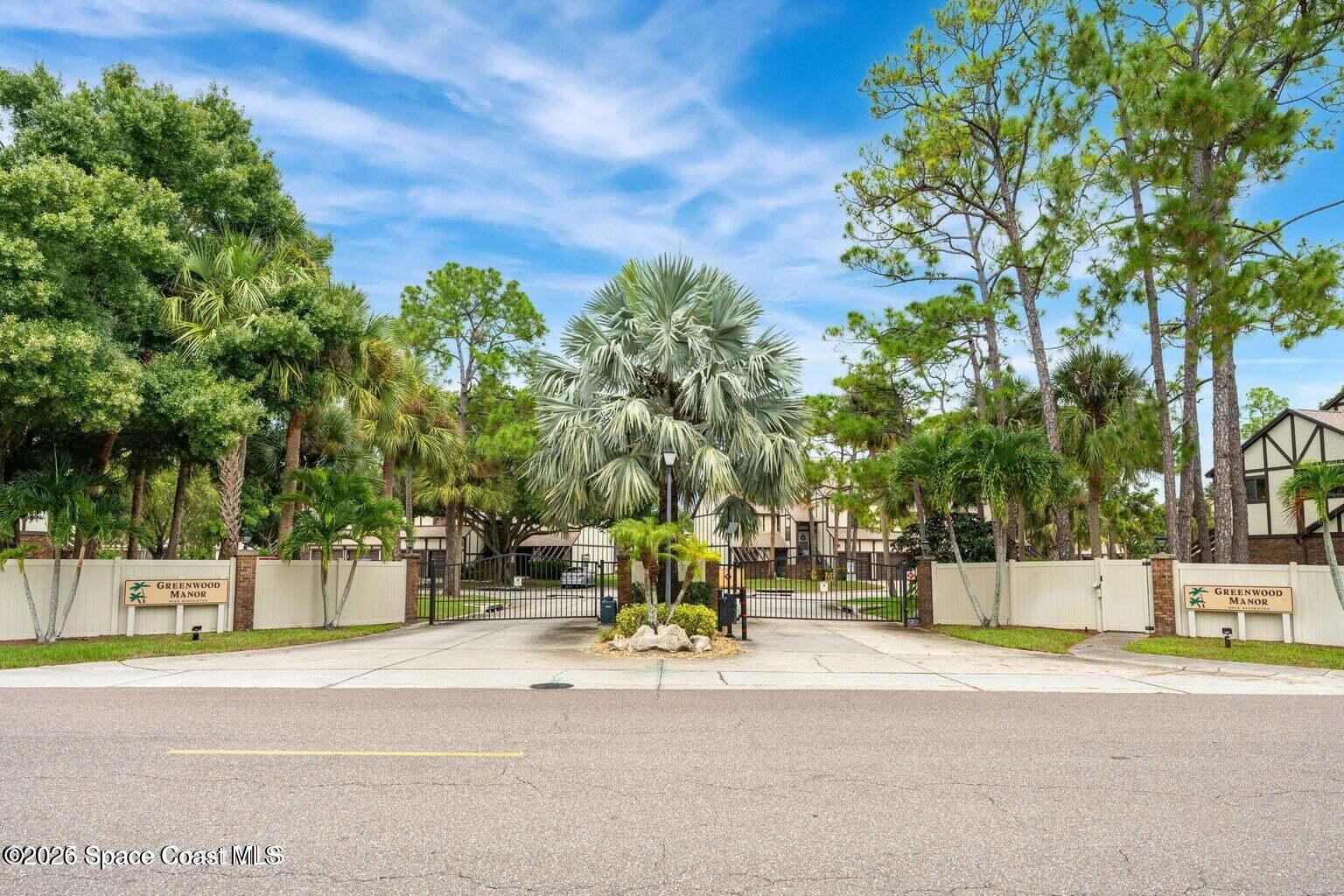 873 Greenwood Manor Circle 3-B