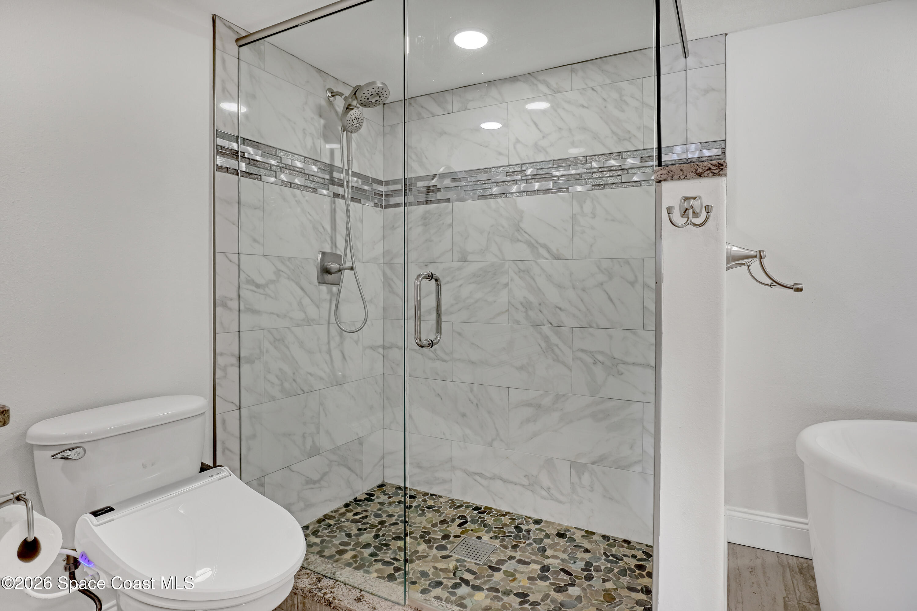 2195 Highway A1a. 502