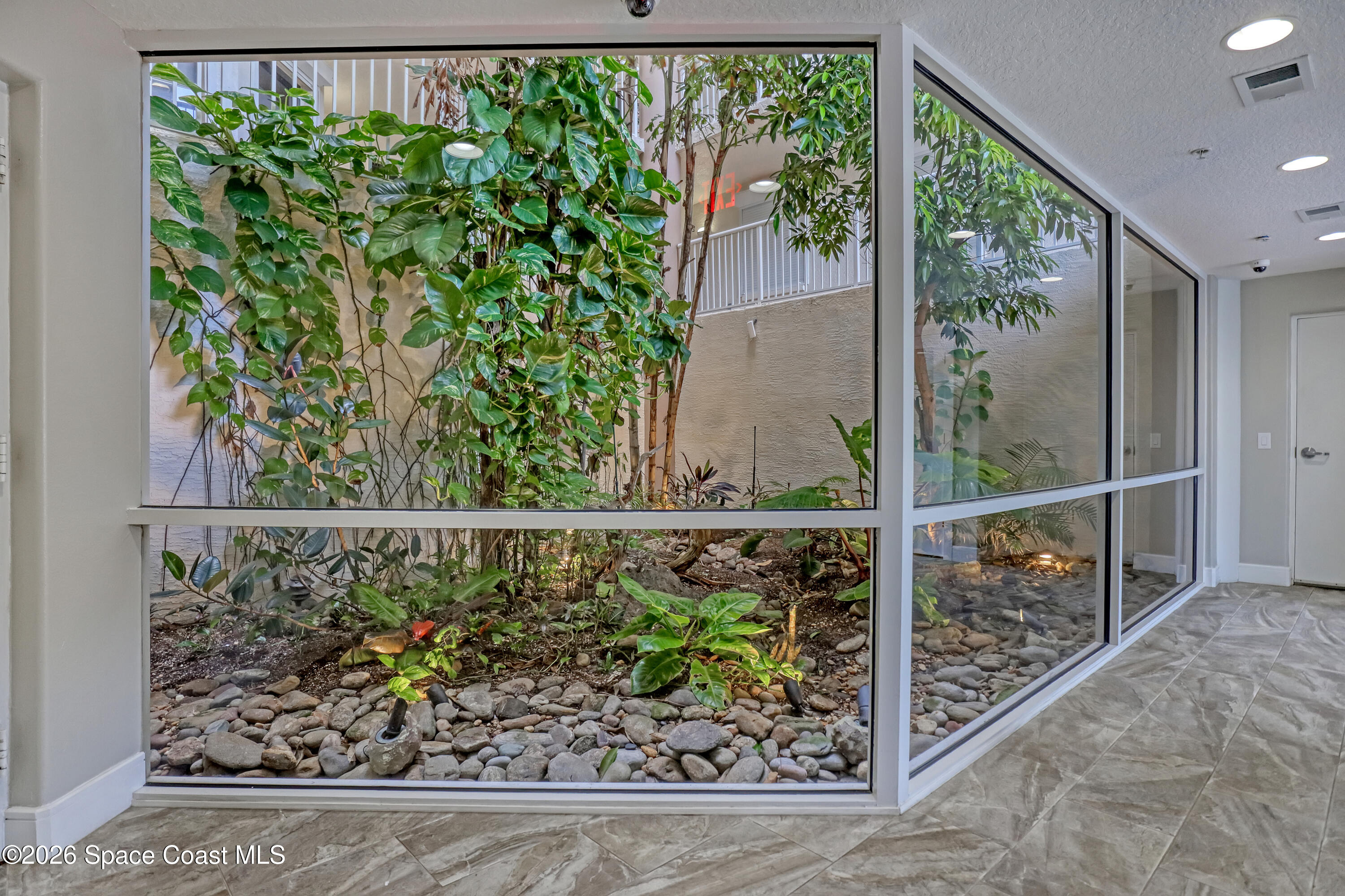 2195 Highway A1a. 502