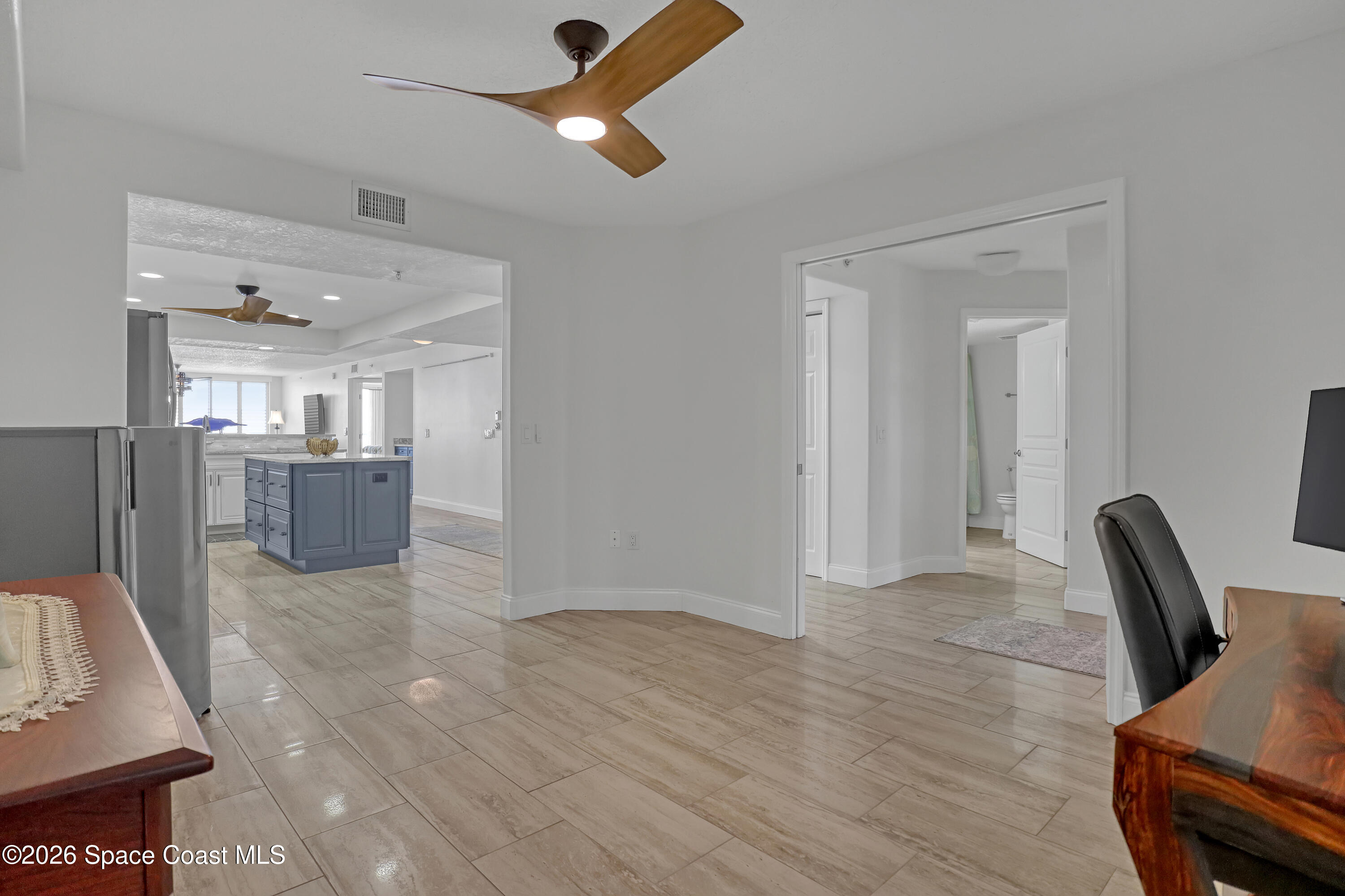 2195 Highway A1a. 502