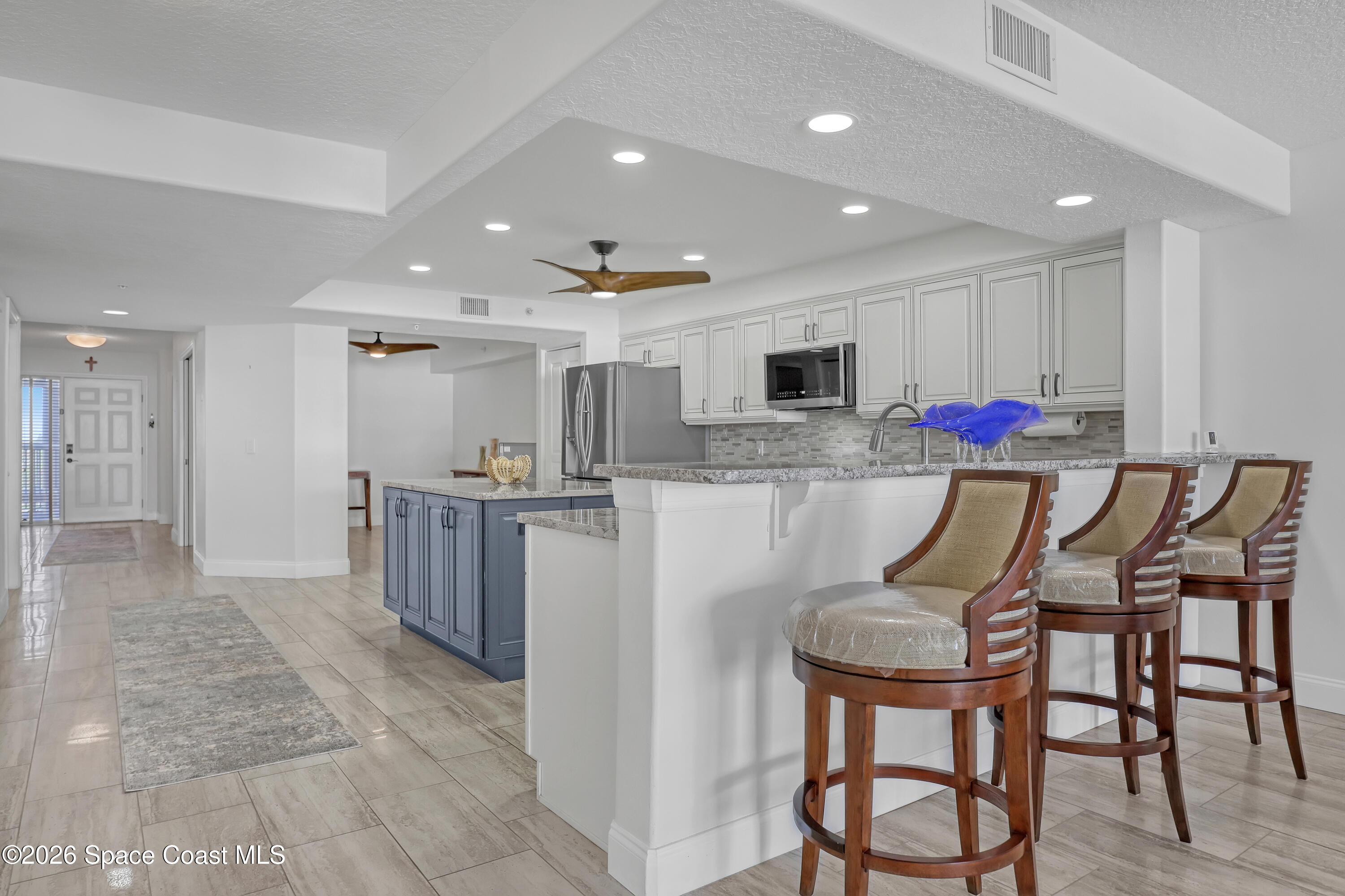 2195 Highway A1a. 502