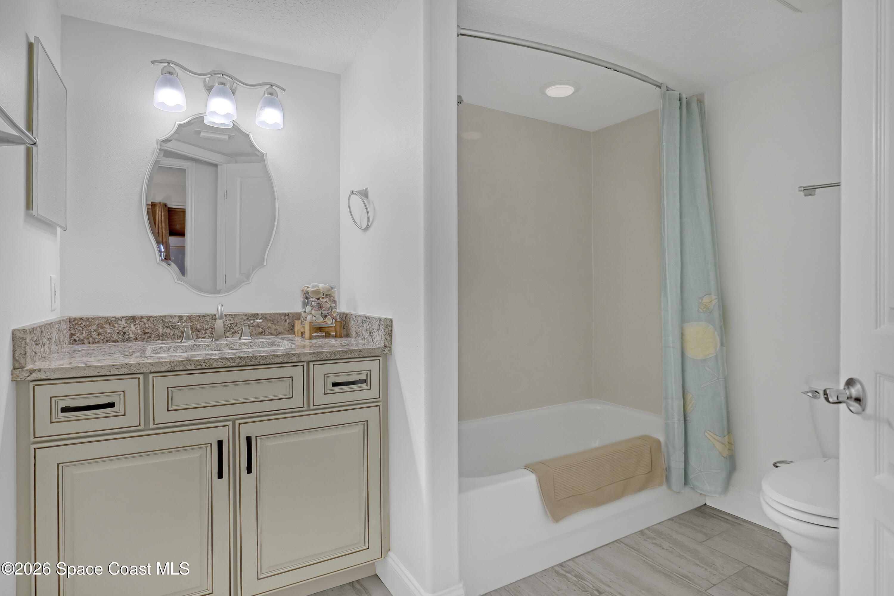 2195 Highway A1a. 502