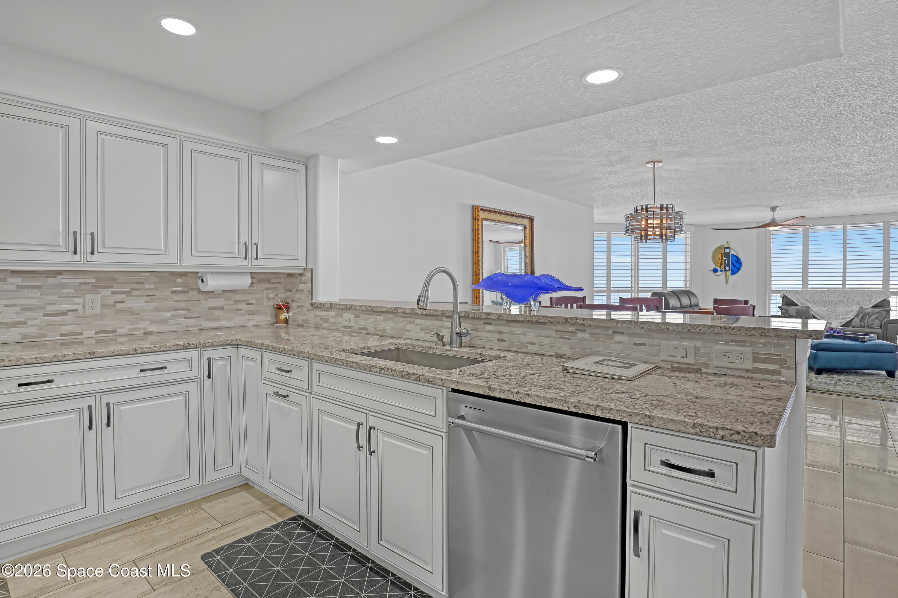 2195 Highway A1a. 502