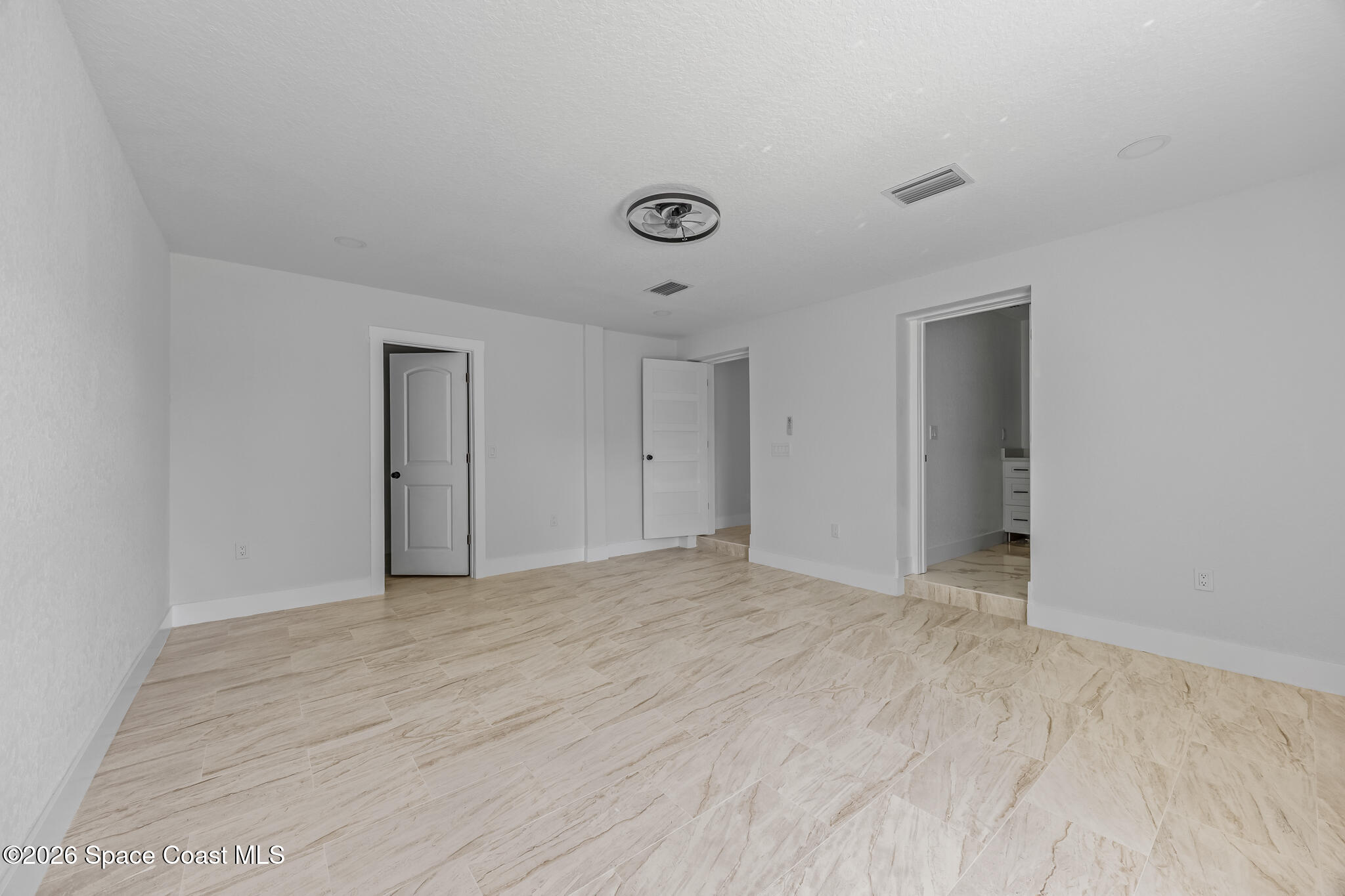 1106 Wild Rose Drive NE