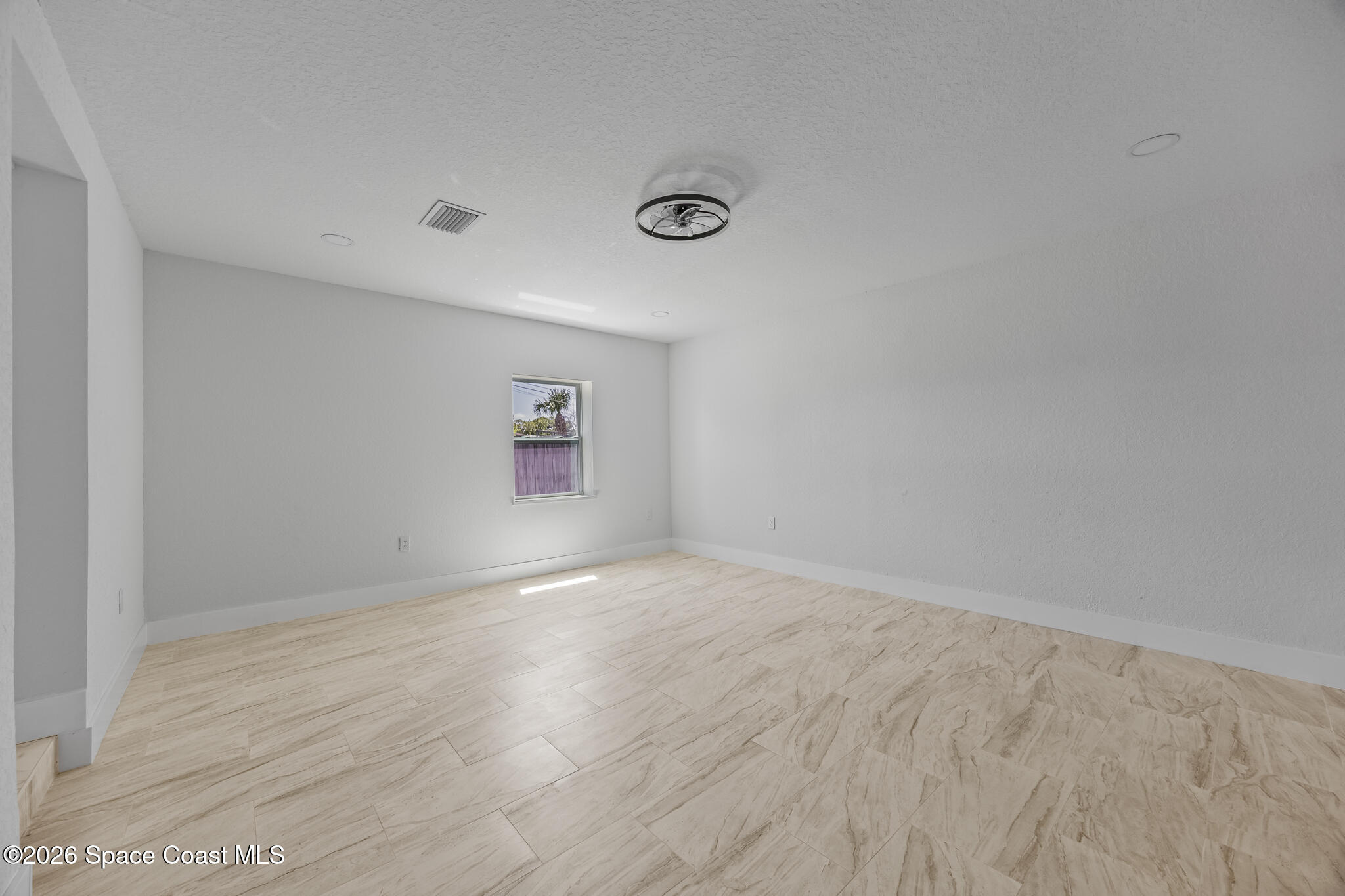1106 Wild Rose Drive NE