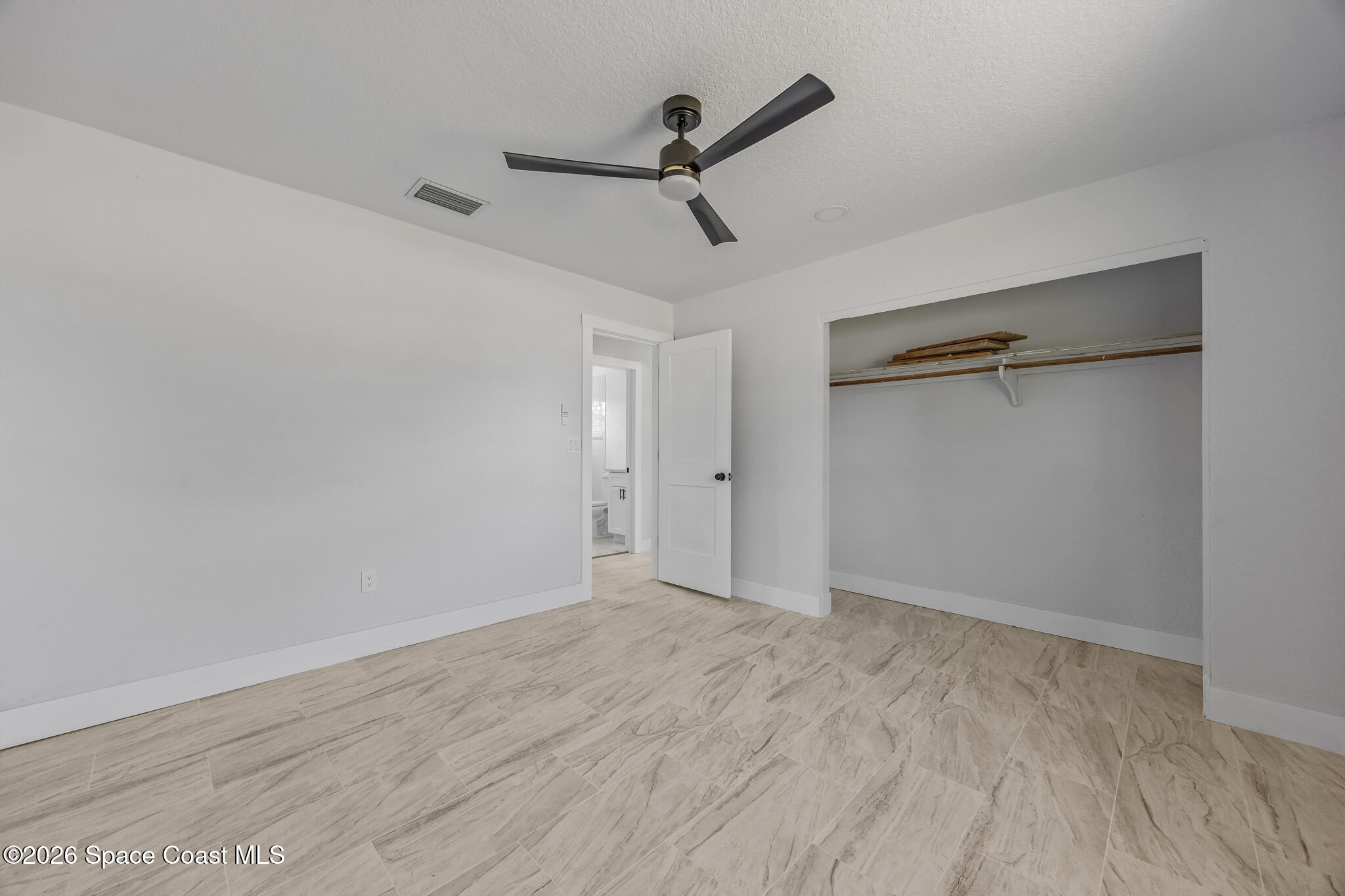 1106 Wild Rose Drive NE