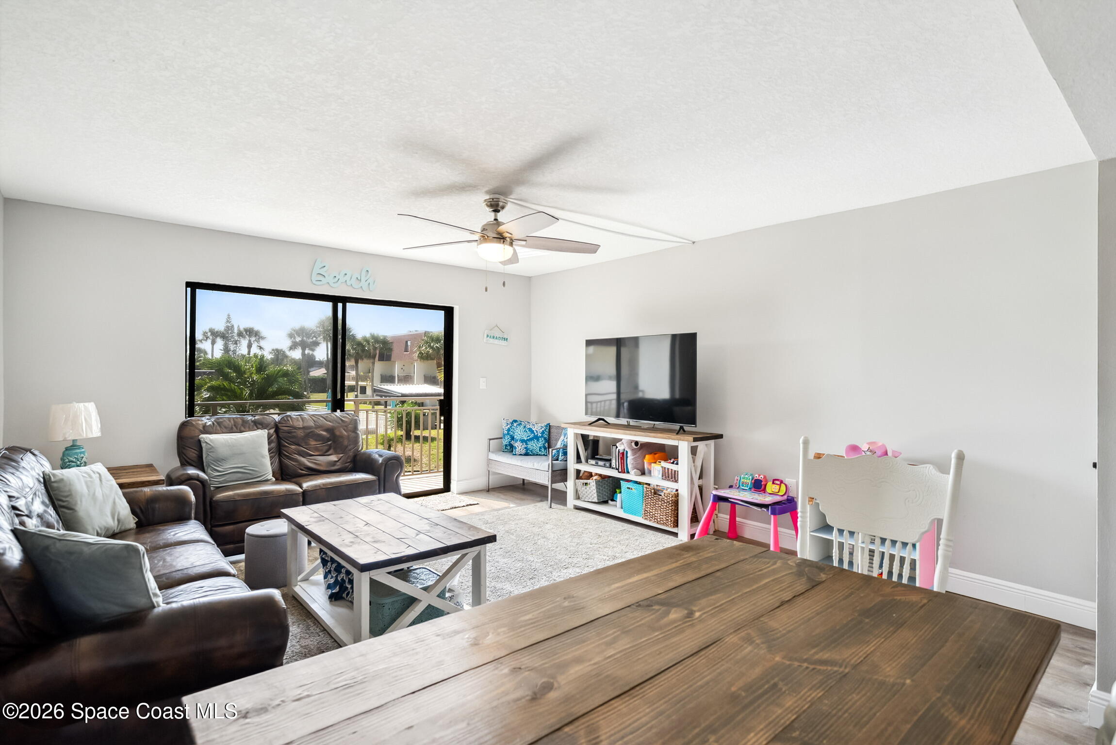 180 Paradise Boulevard 18015