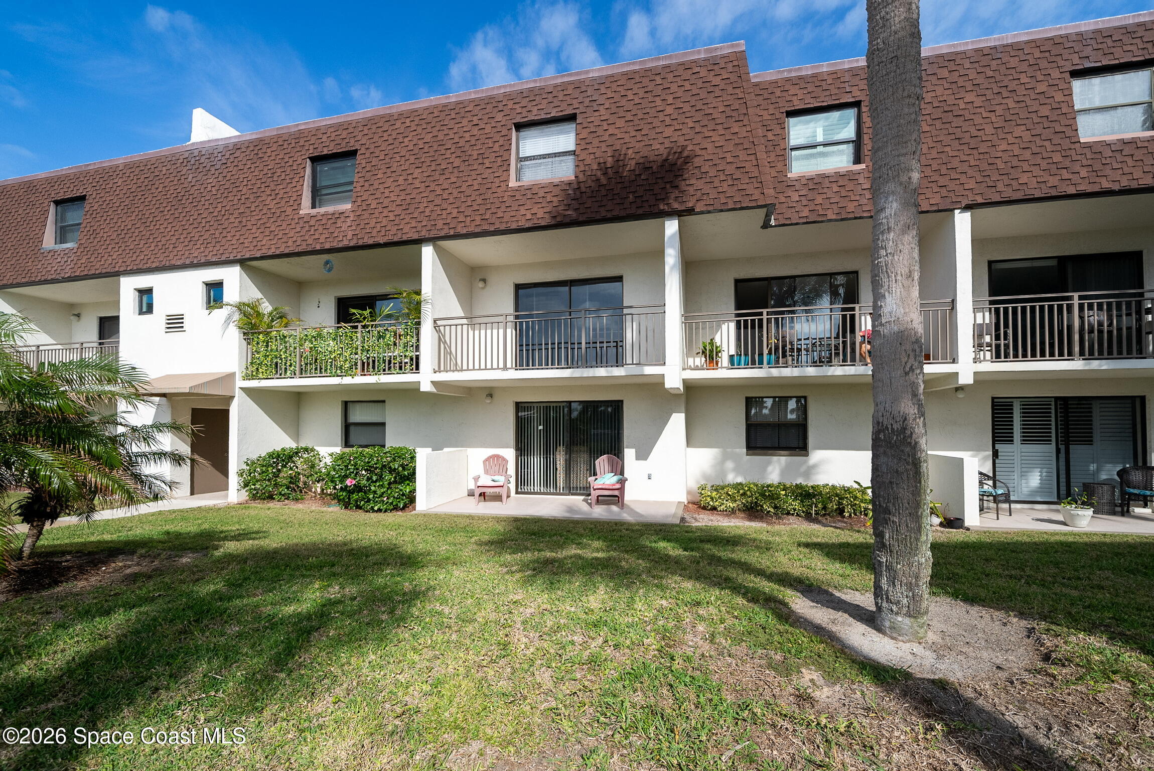 180 Paradise Boulevard 18015