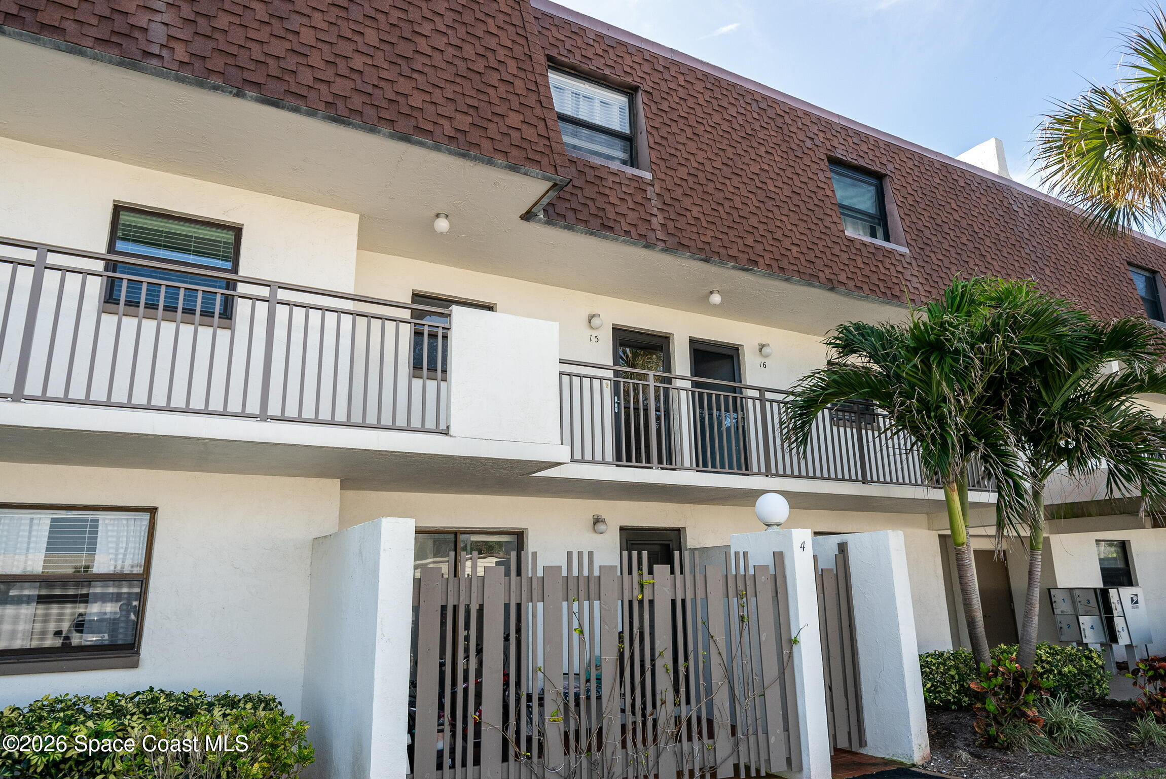 180 Paradise Boulevard 18015