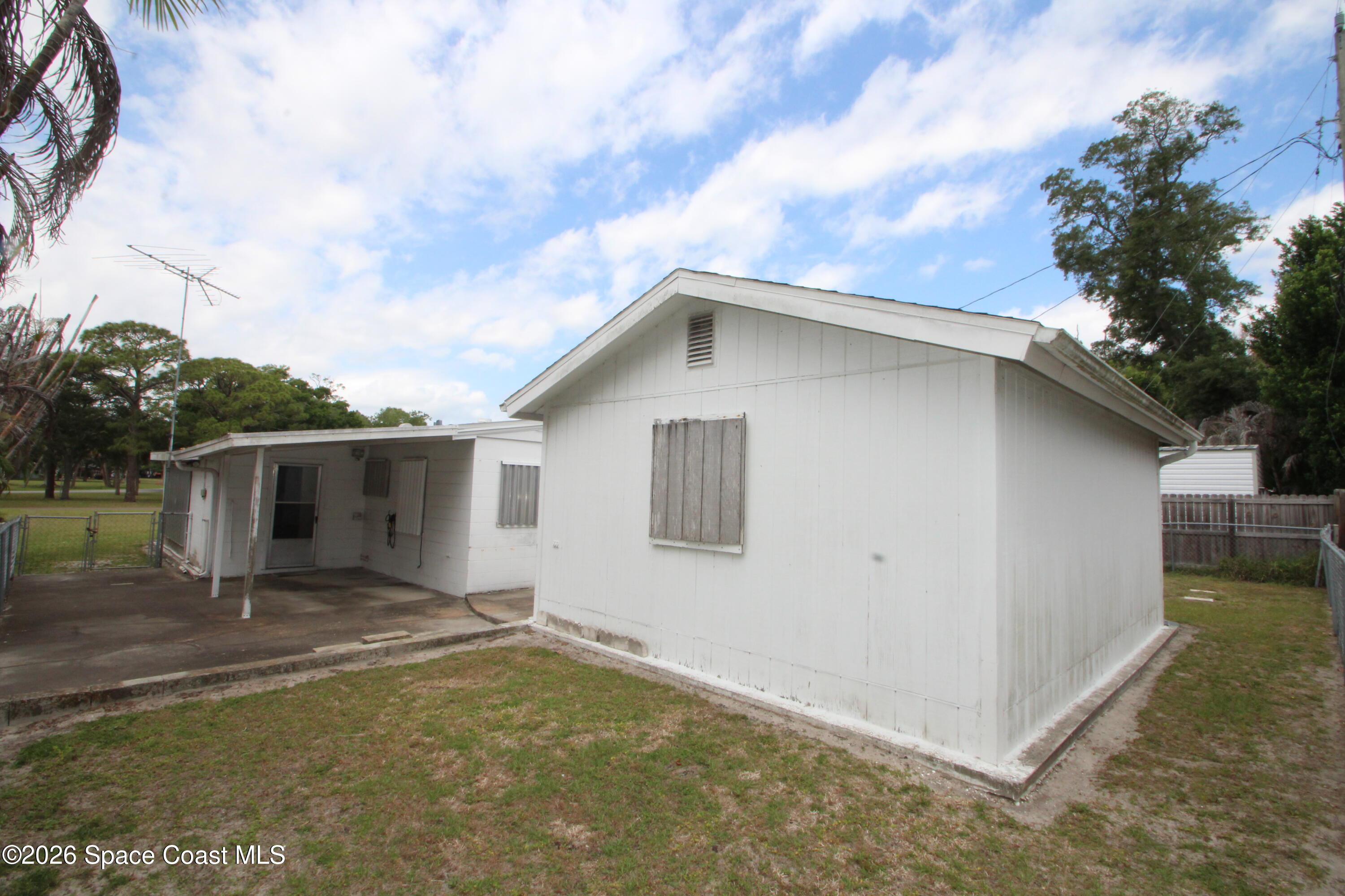 441 Bluff Drive