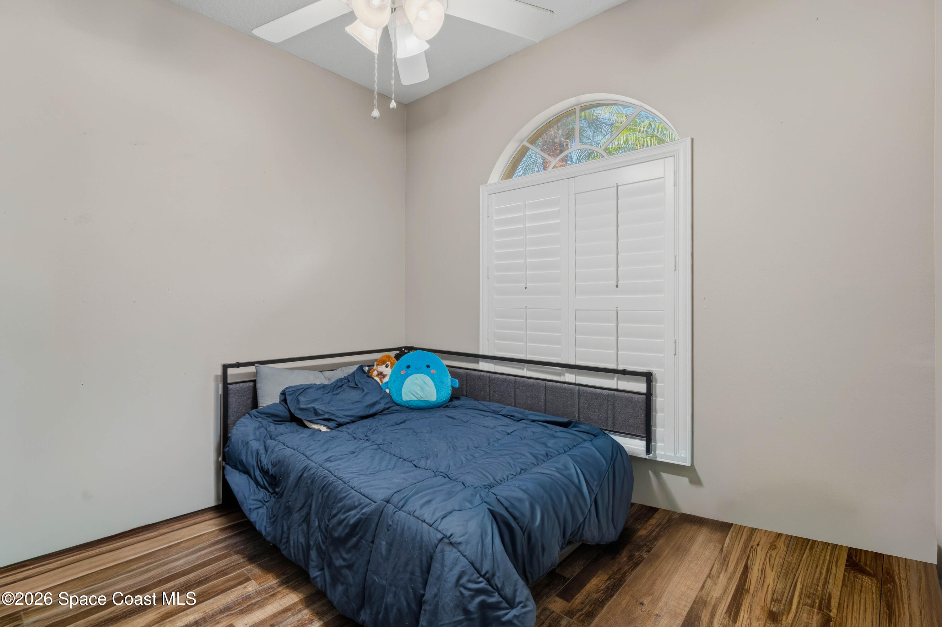 570 Gardendale Circle SE