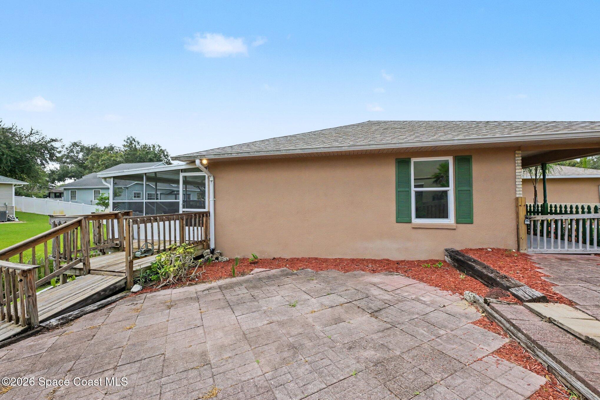 1019 Mandarin Drive NE