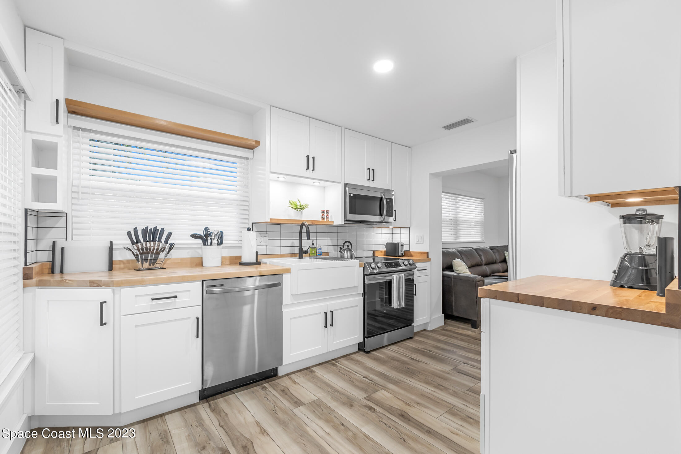 401 Sunrise Drive A