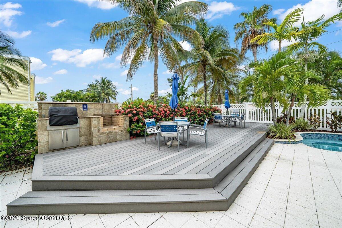 1 Eighth Avenue 1202