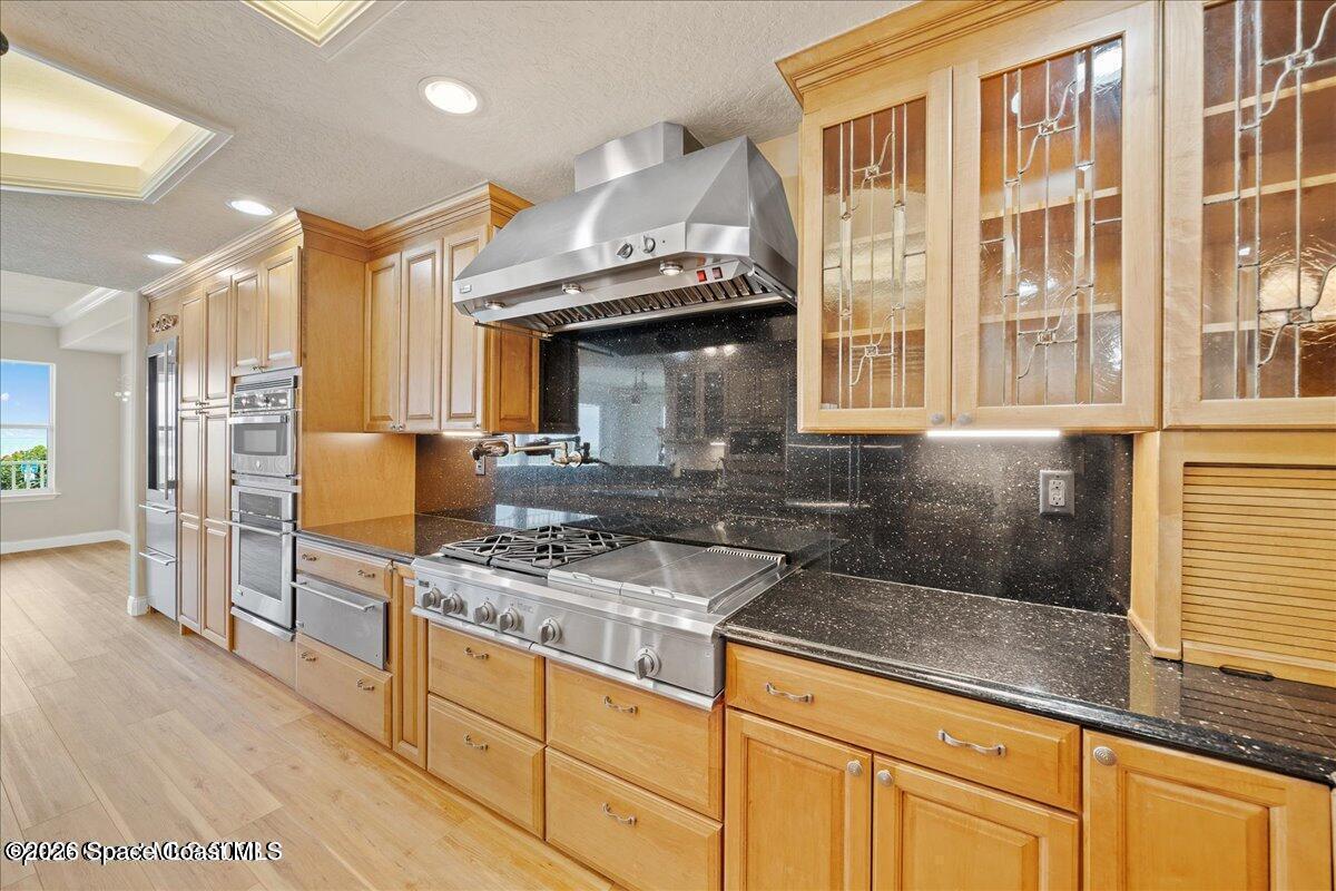 1 Eighth Avenue 1202