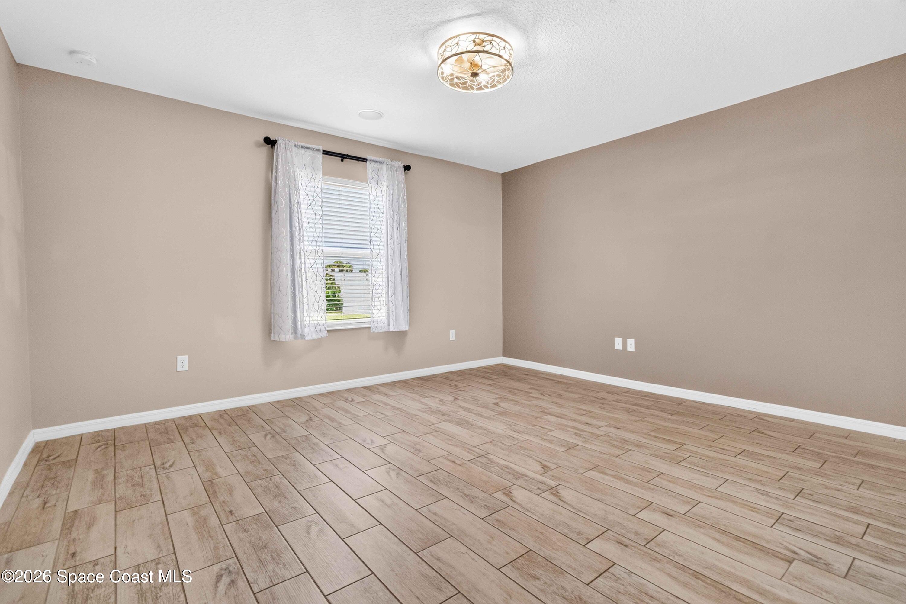 161 Broward Street NE