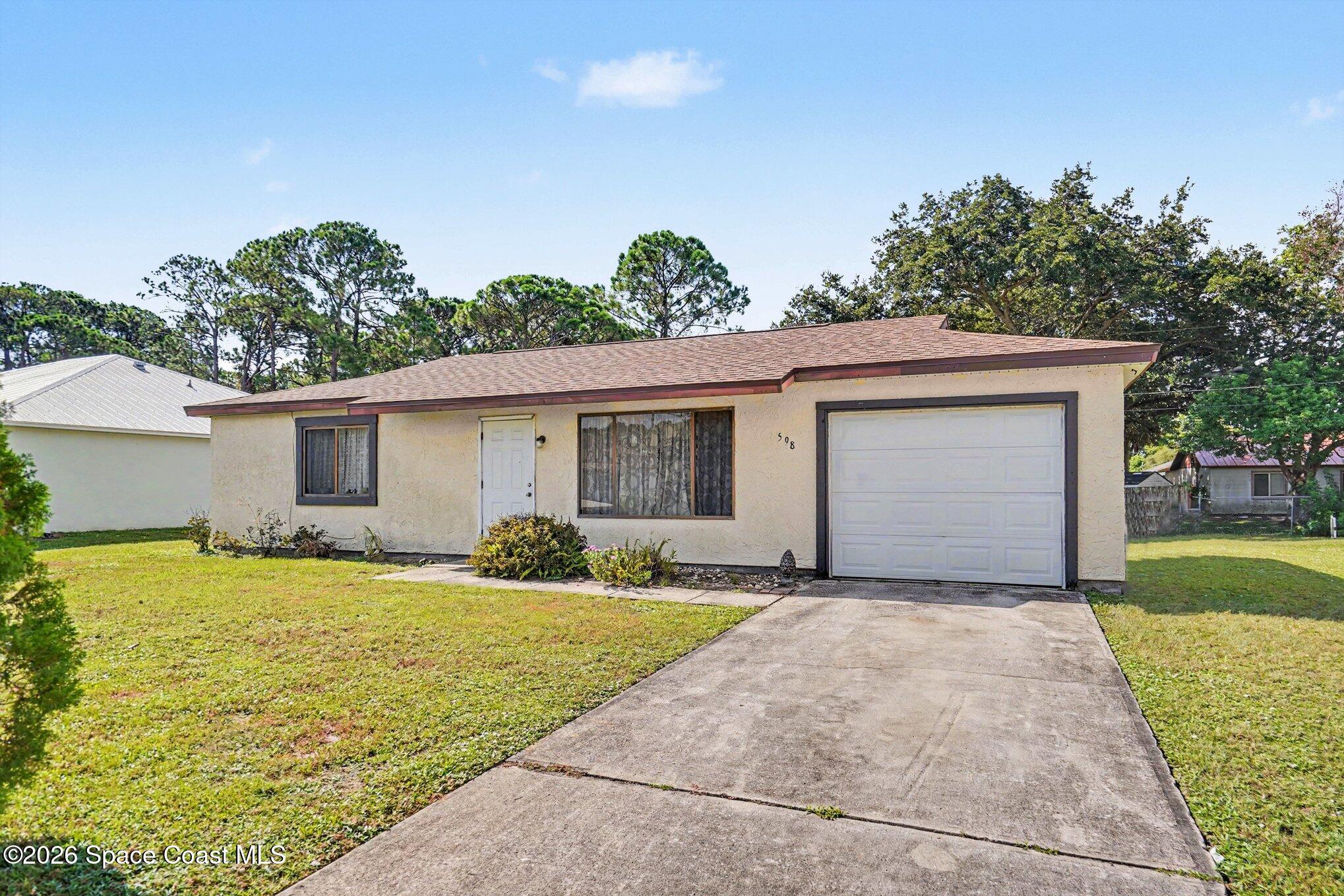 598 Black Horse Street SE