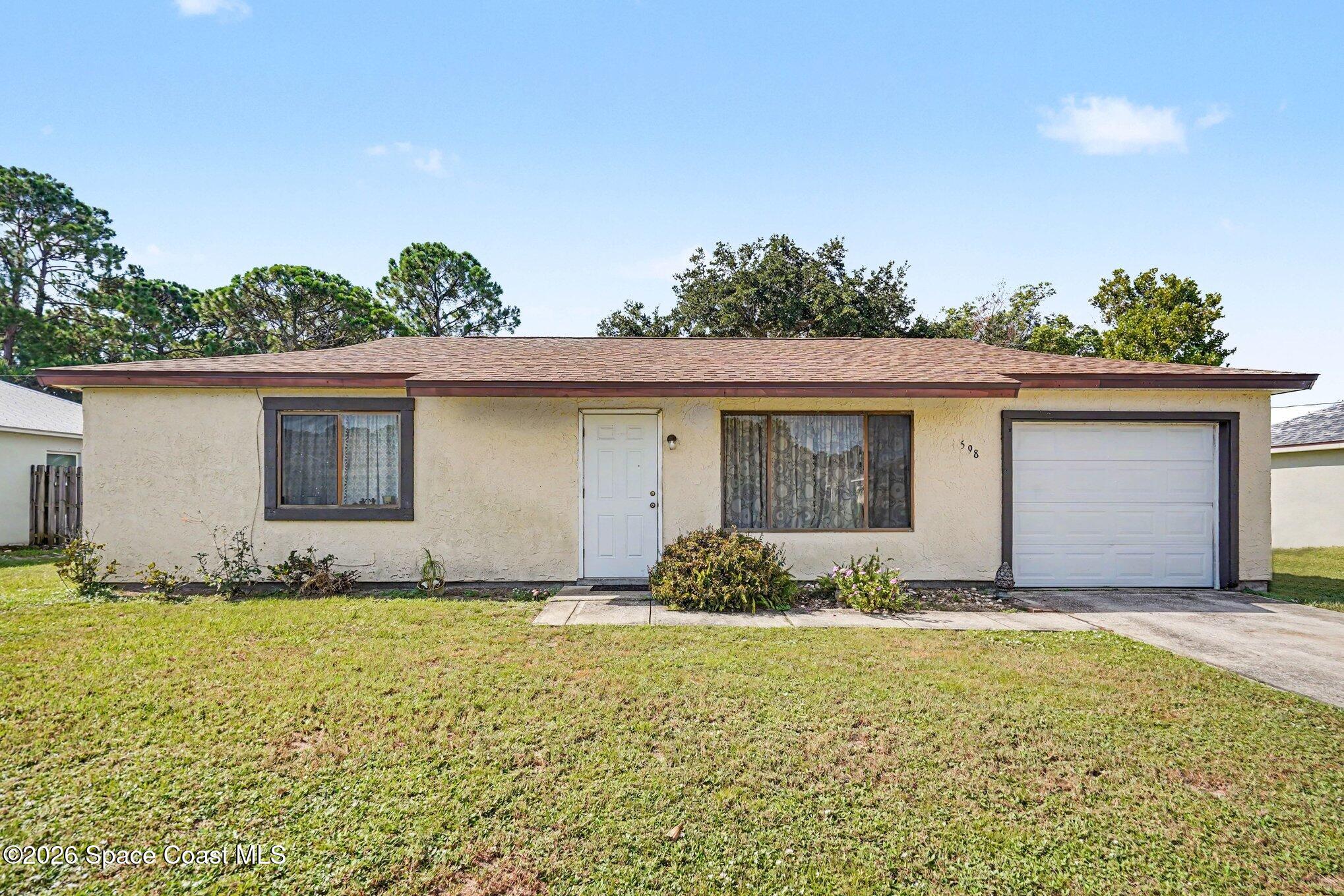 598 Black Horse Street SE