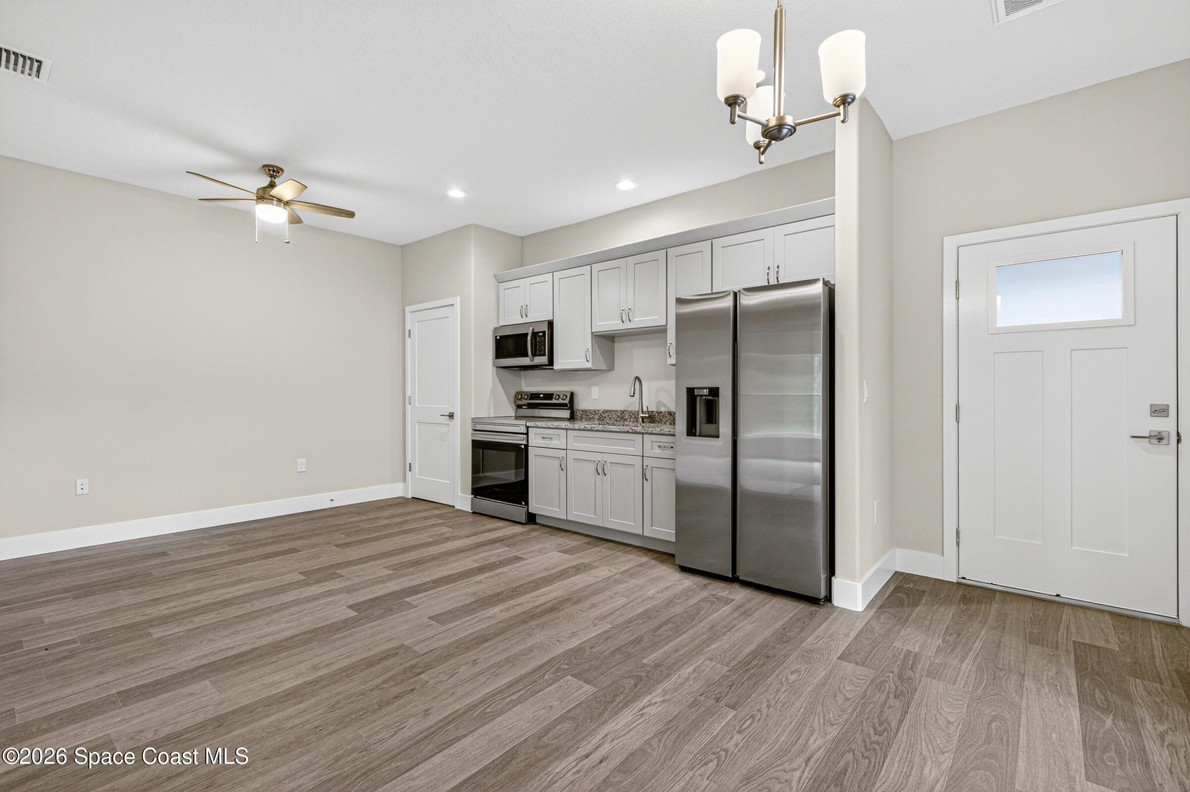 815 Walden Boulevard SE