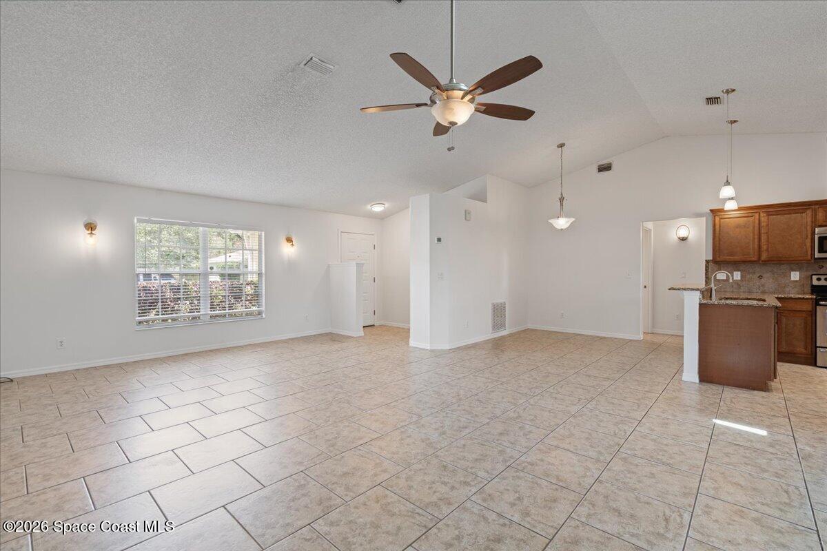 816 Hunters Creek Drive