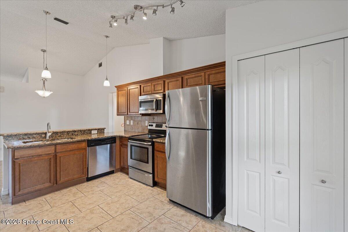 816 Hunters Creek Drive