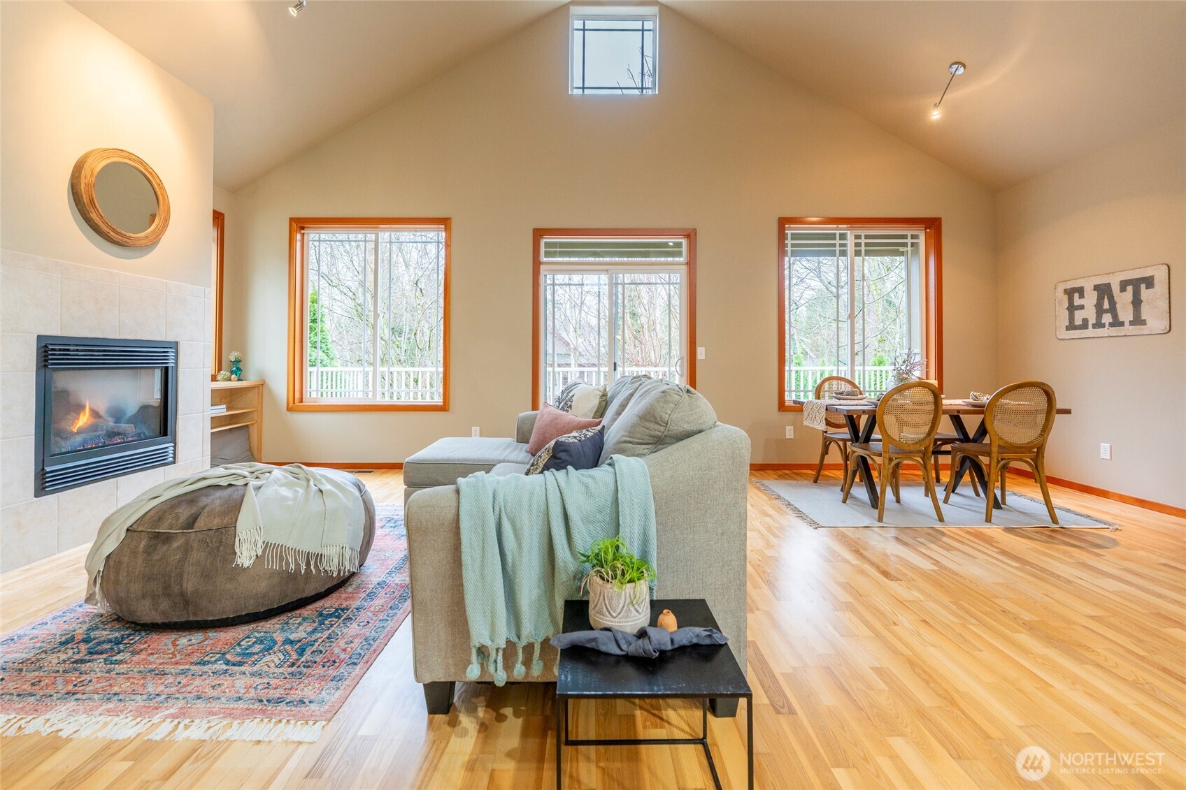 2093 Calico Loop
