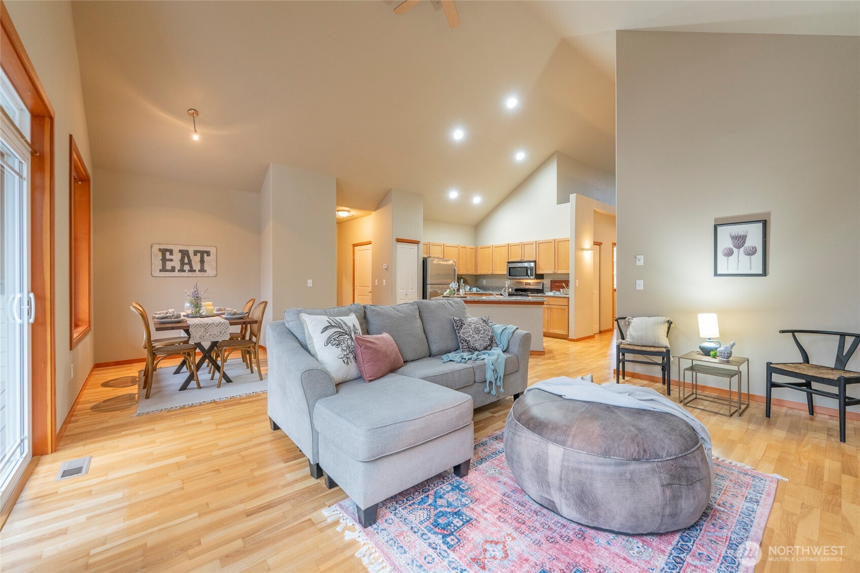 2093 Calico Loop