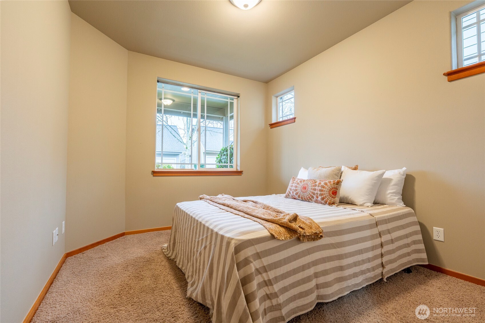 2093 Calico Loop
