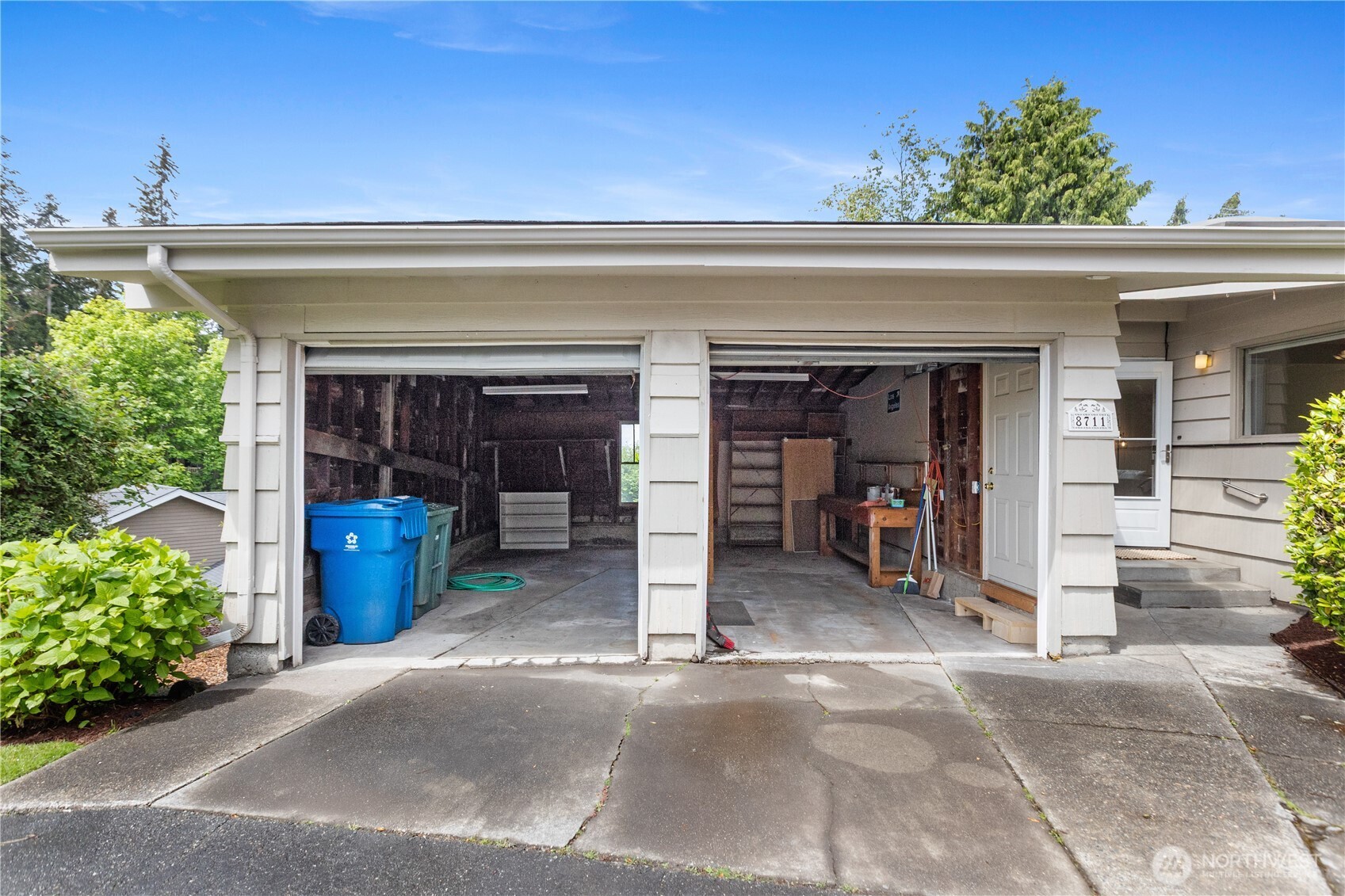 8711 Bowdoin Way