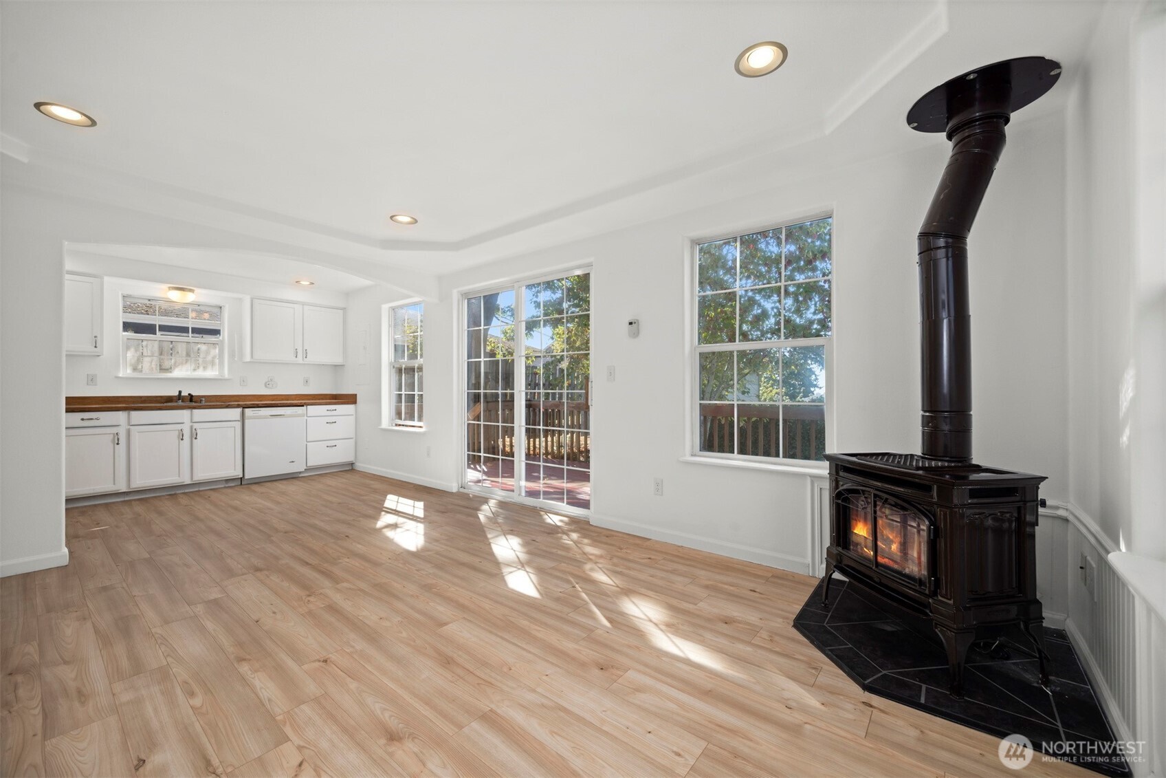 2126 Zephyr Place