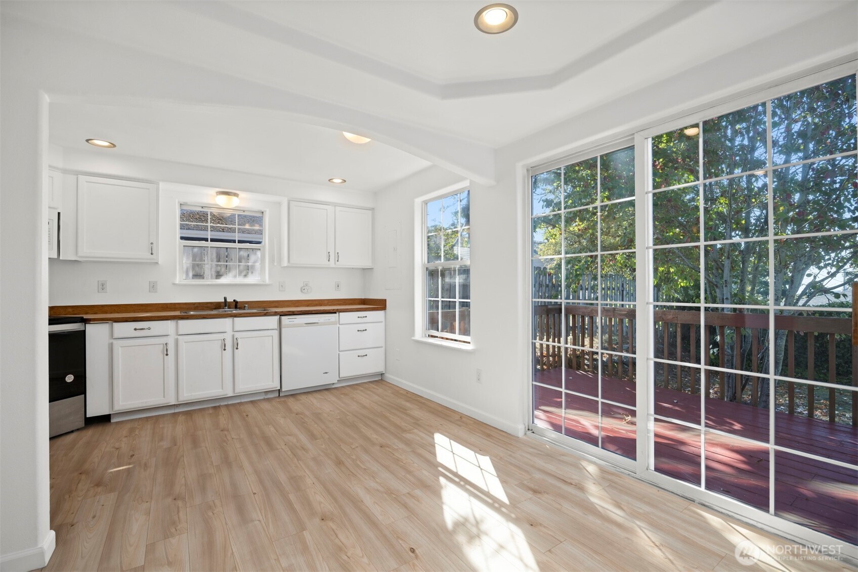 2126 Zephyr Place