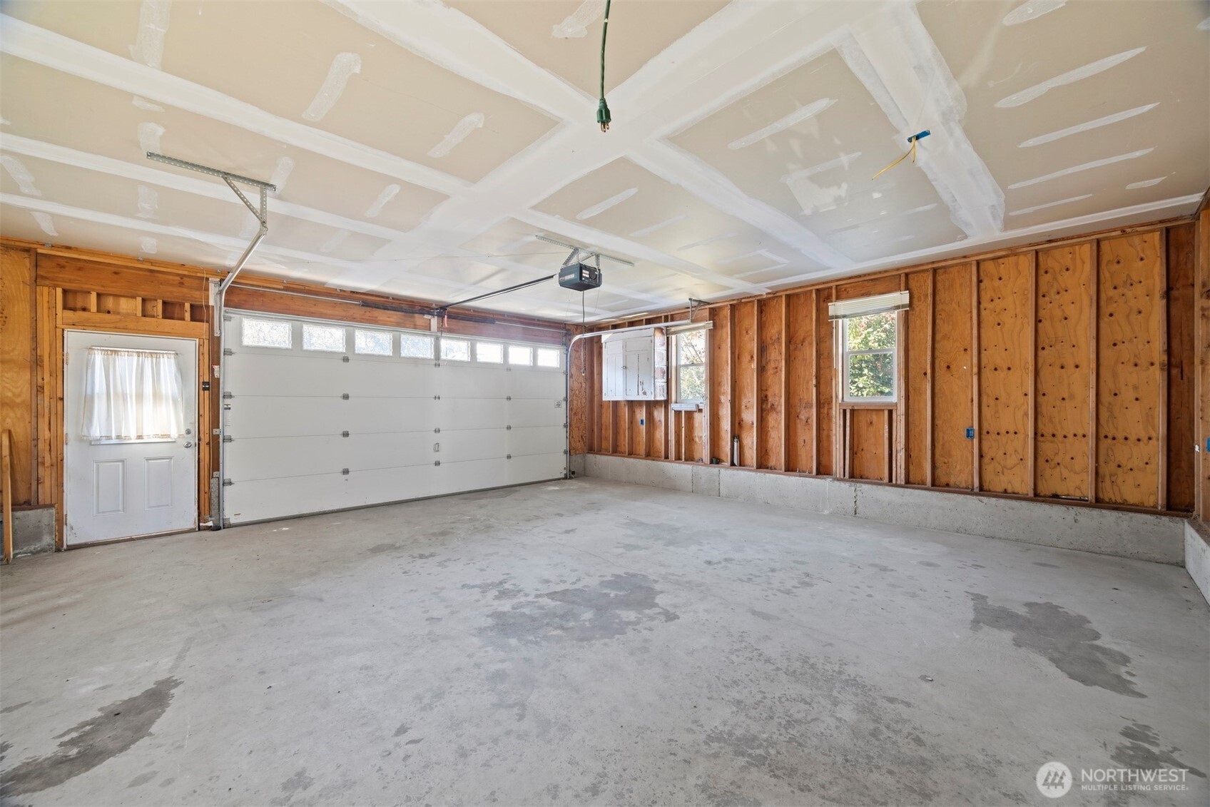 2126 Zephyr Place