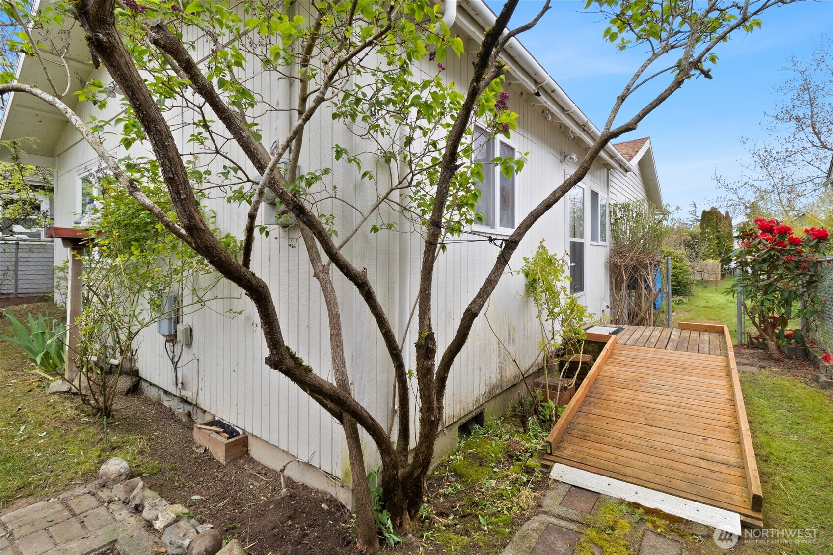 2431 Franklin Street