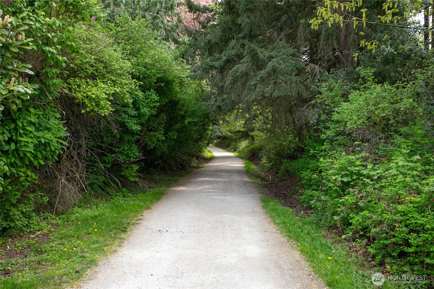 1943 Lake Crest Drive