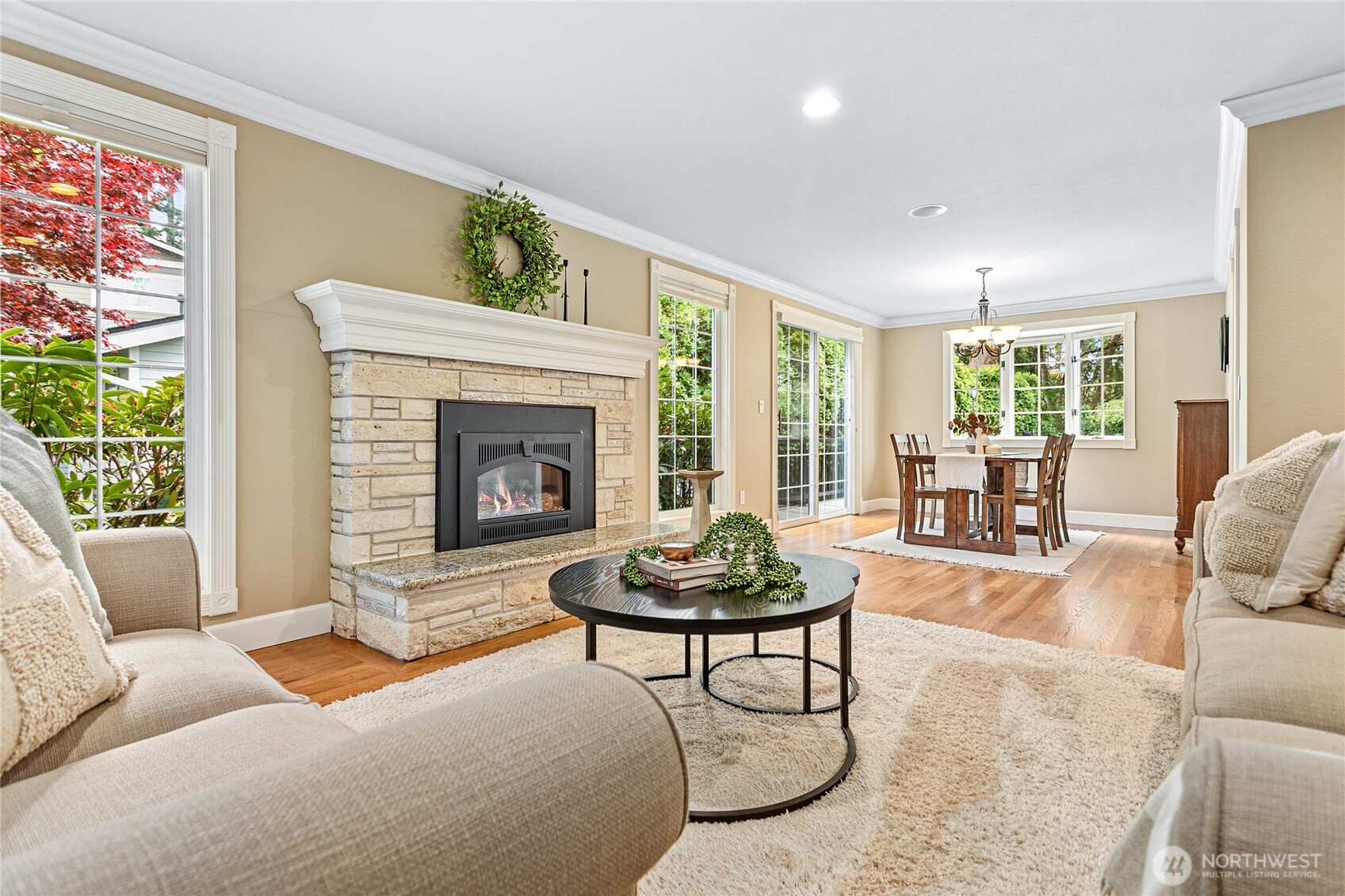 1943 Lake Crest Drive