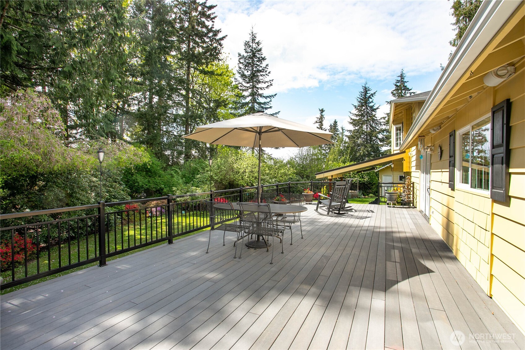 1943 Lake Crest Drive