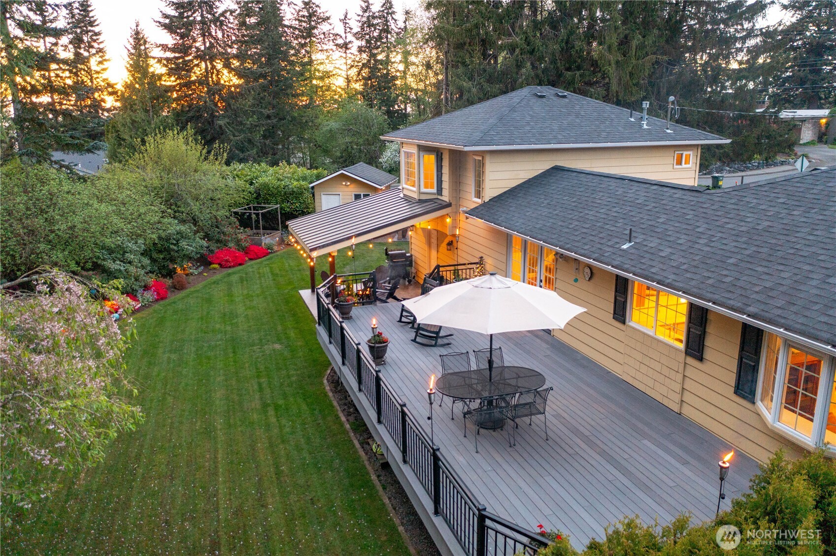 1943 Lake Crest Drive