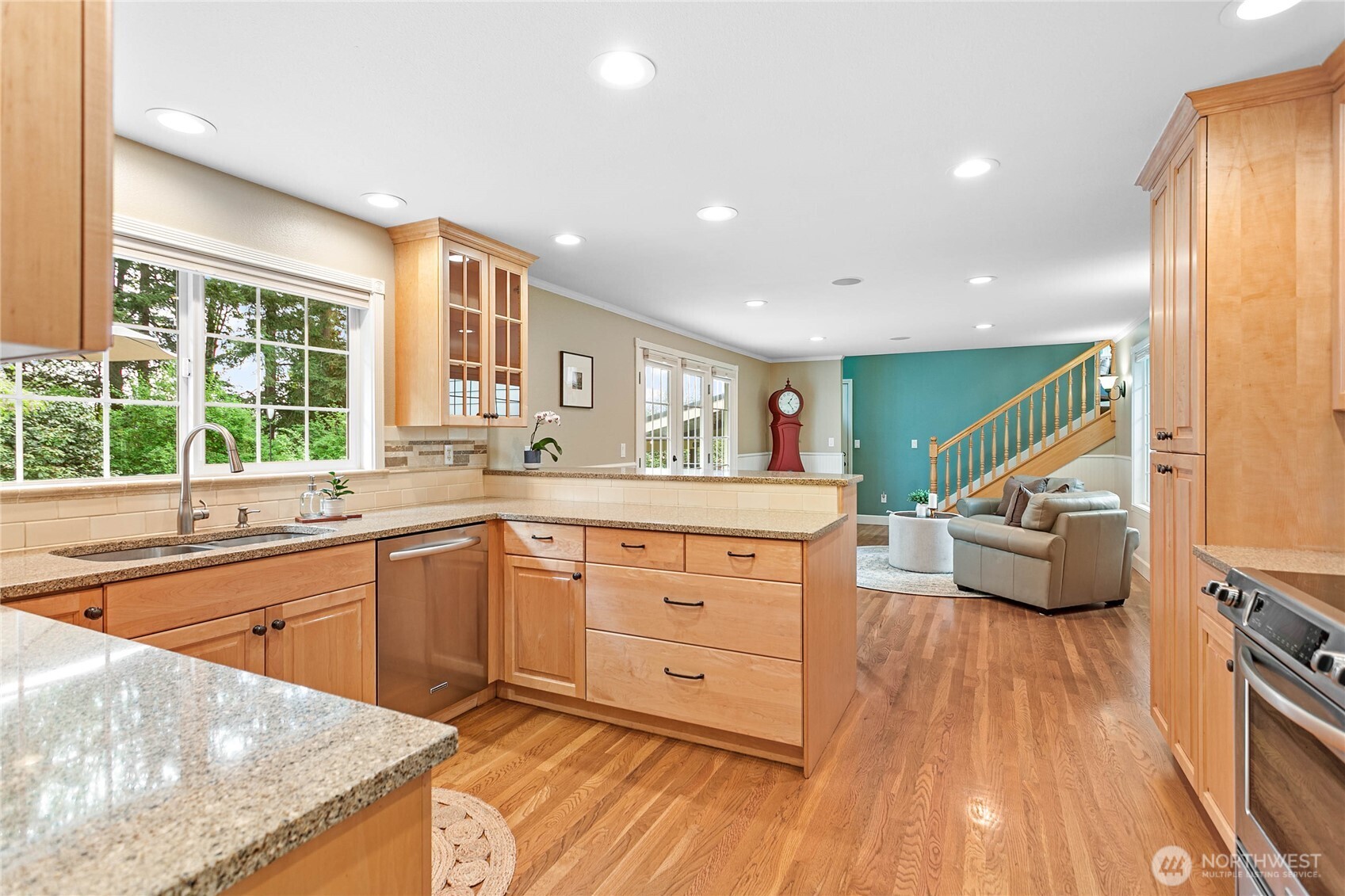 1943 Lake Crest Drive