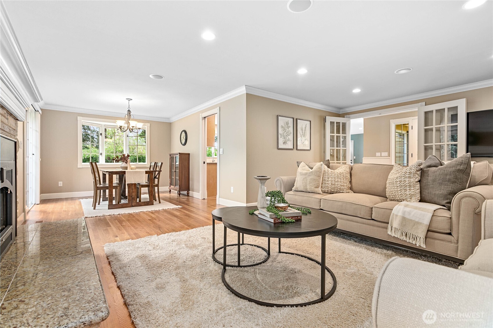 1943 Lake Crest Drive