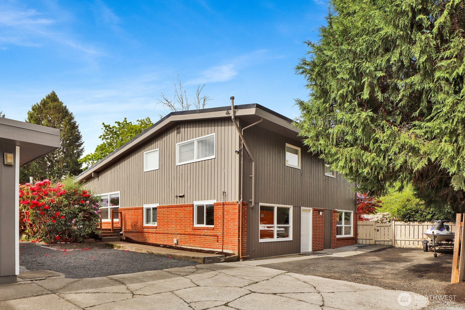 5342 Belfern Drive