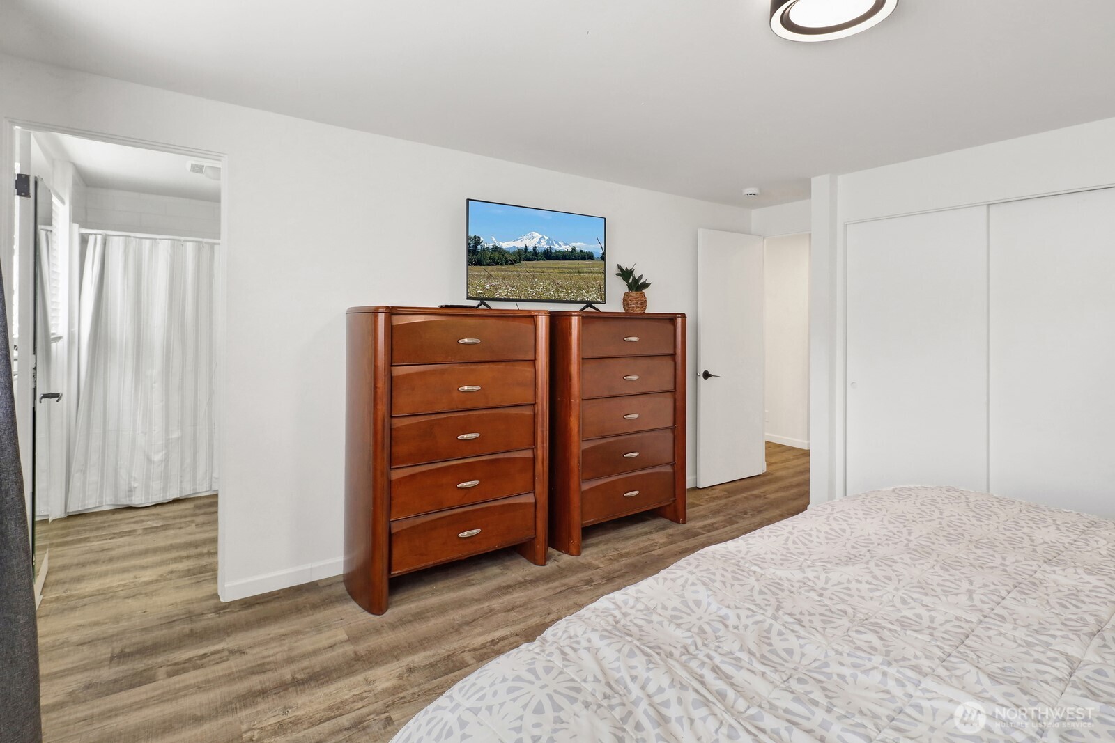 5342 Belfern Drive