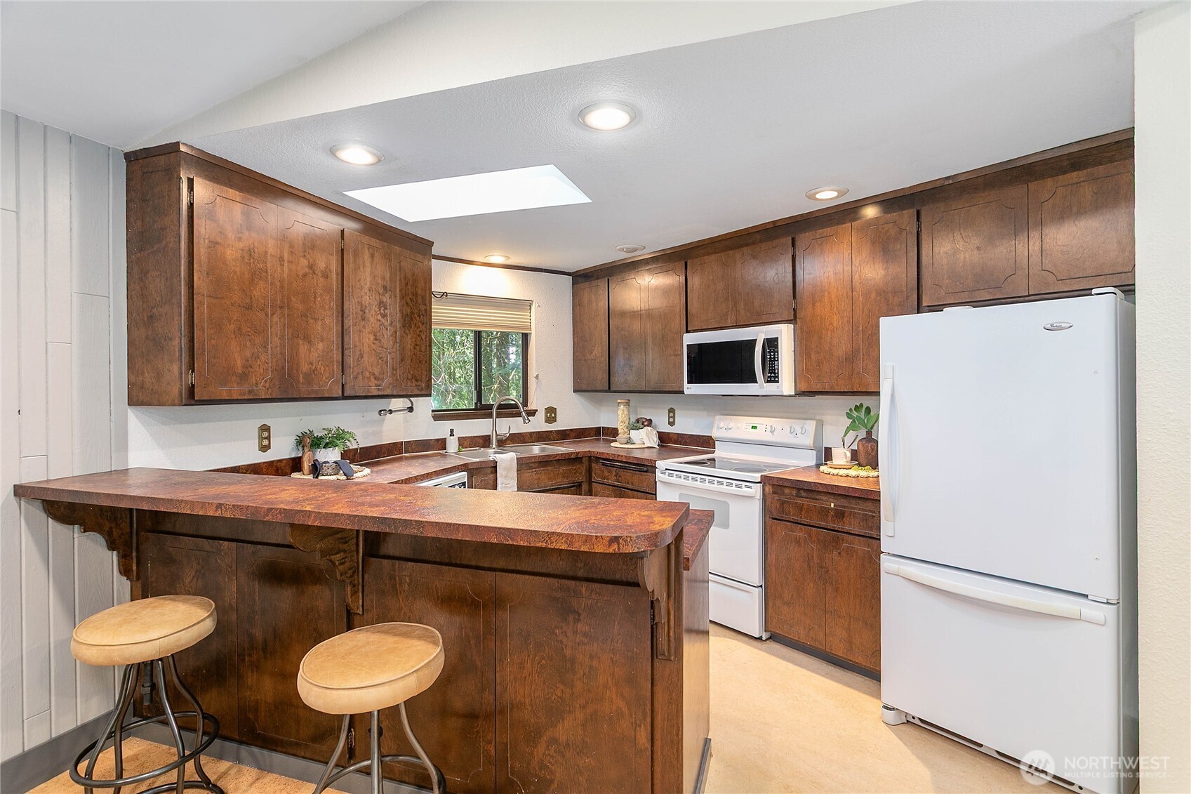 13 N Summit Drive