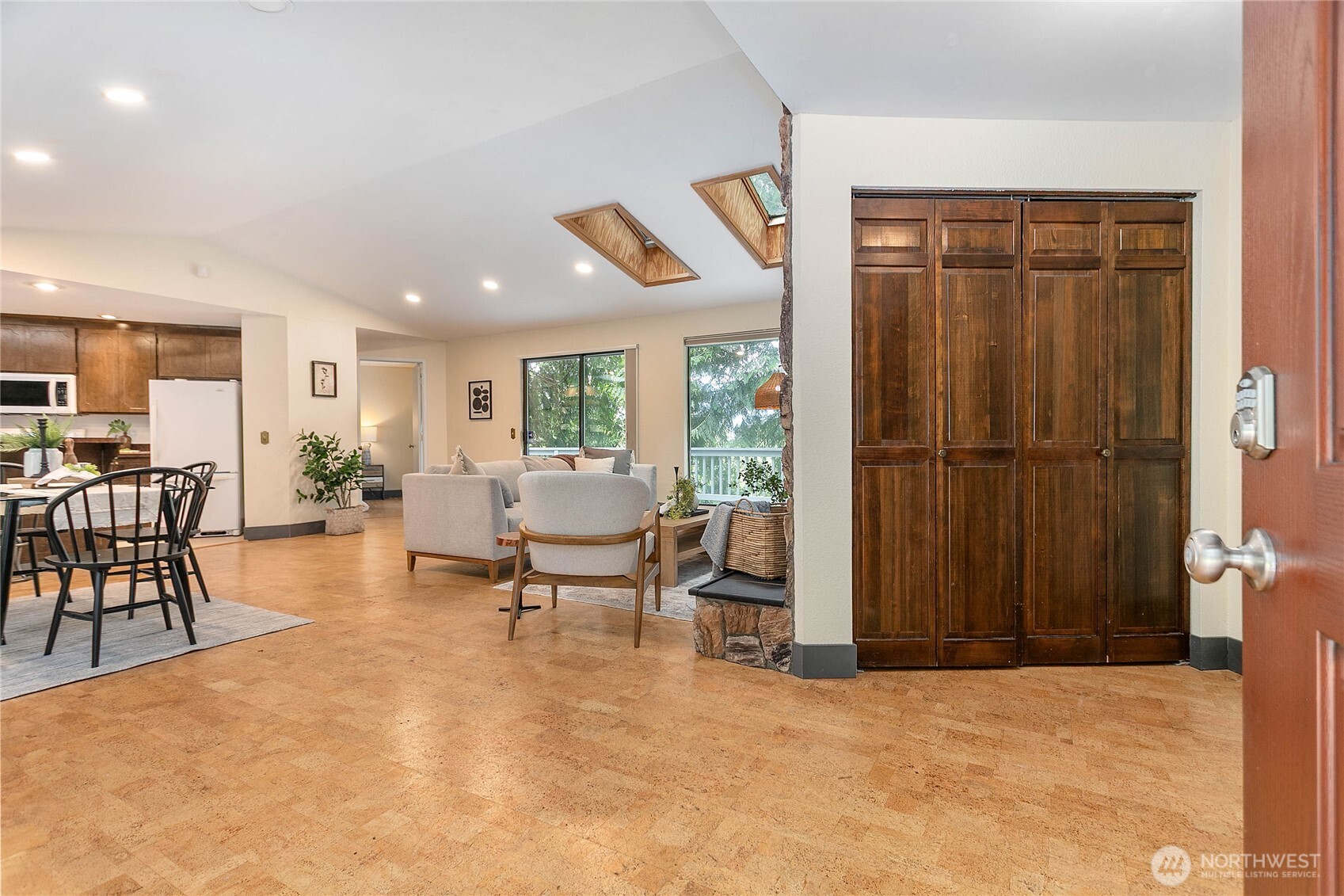 13 N Summit Drive