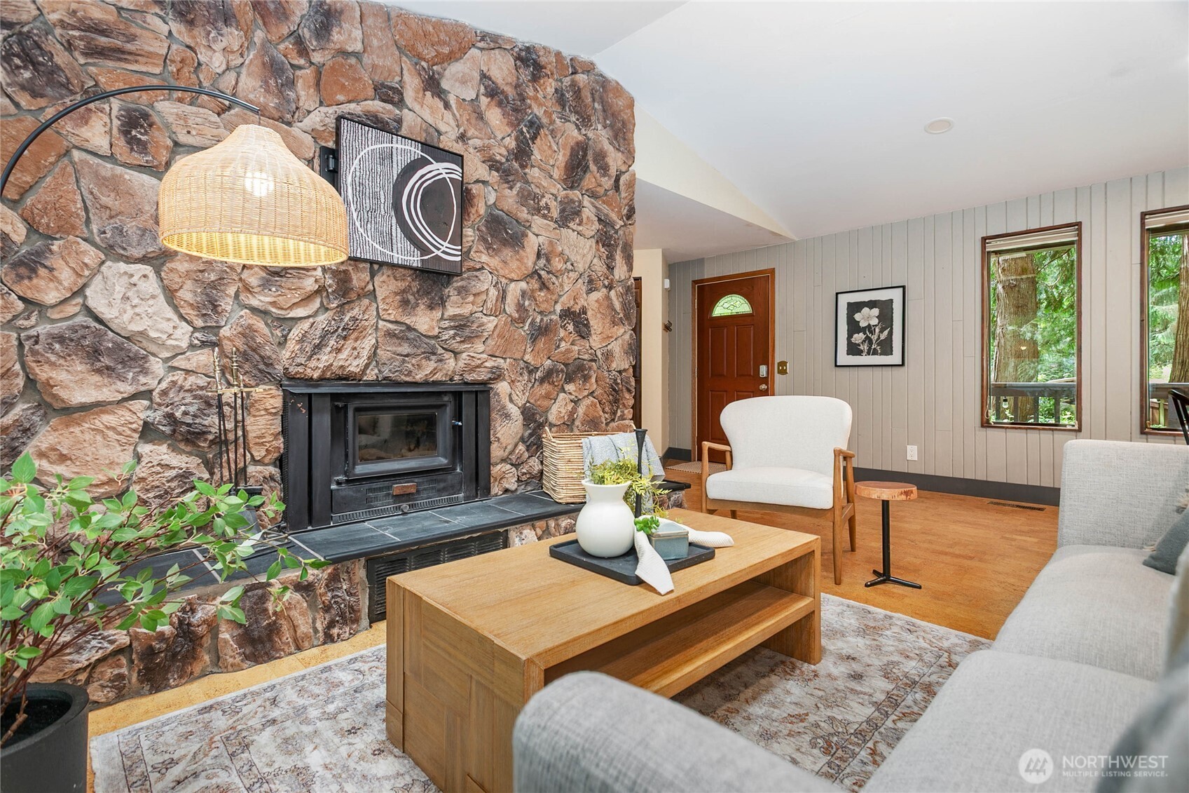 13 N Summit Drive
