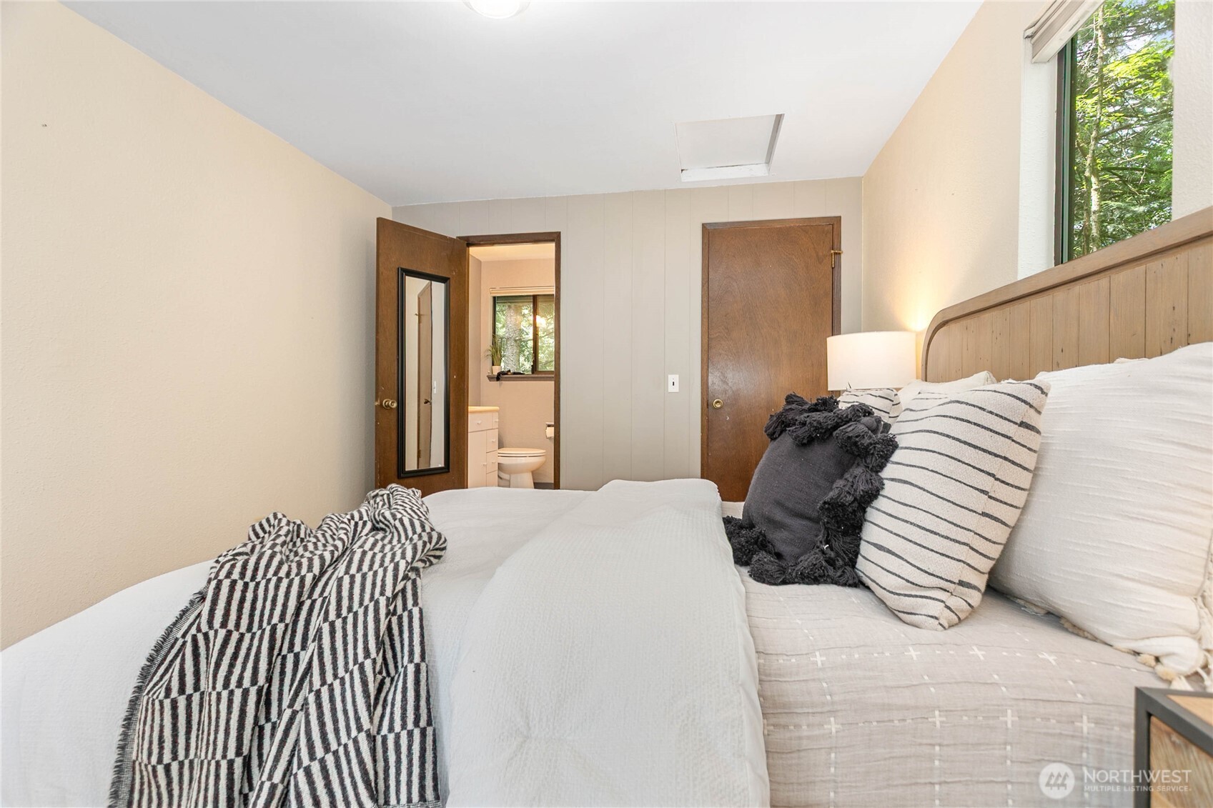 13 N Summit Drive