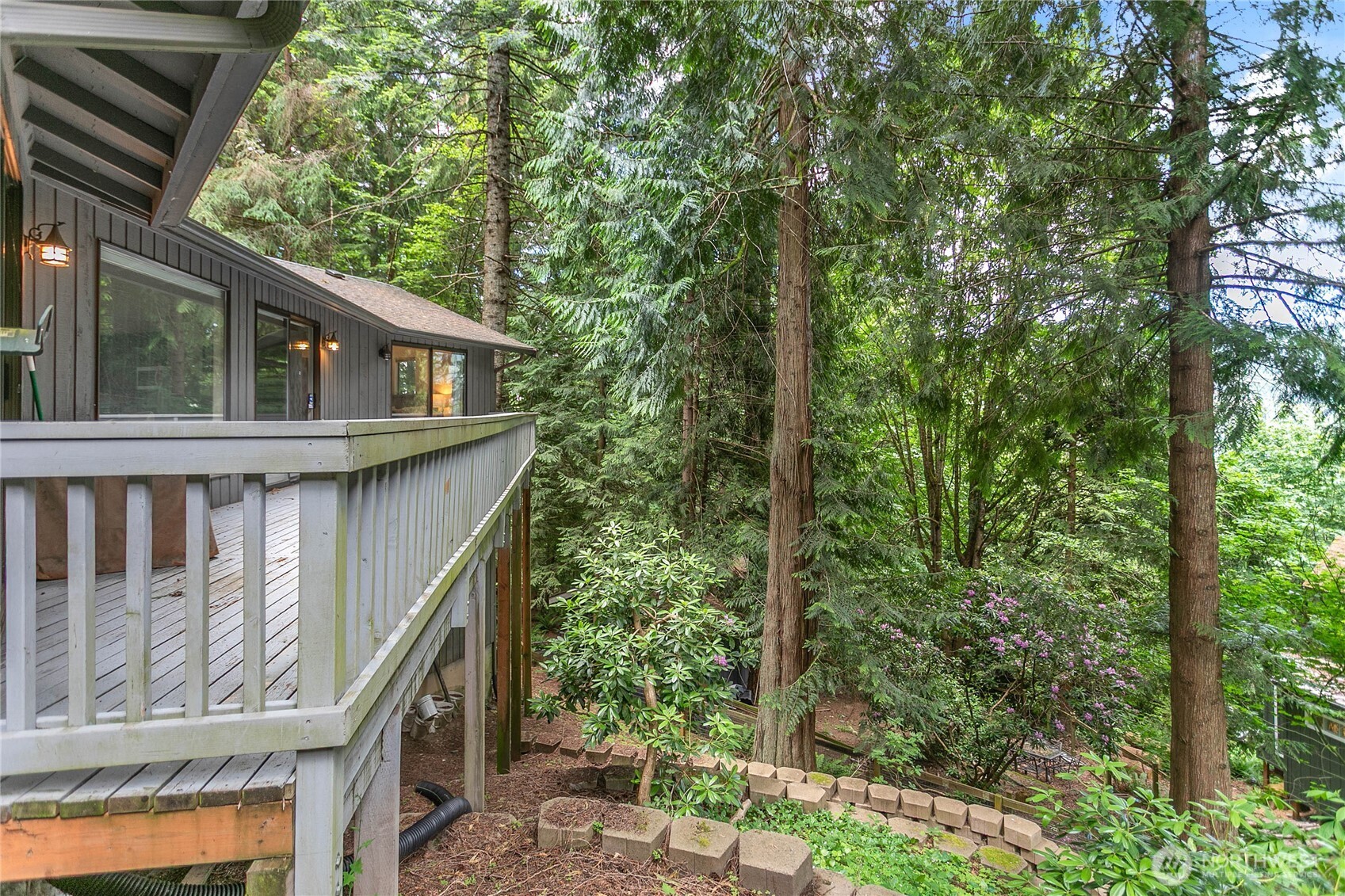13 N Summit Drive