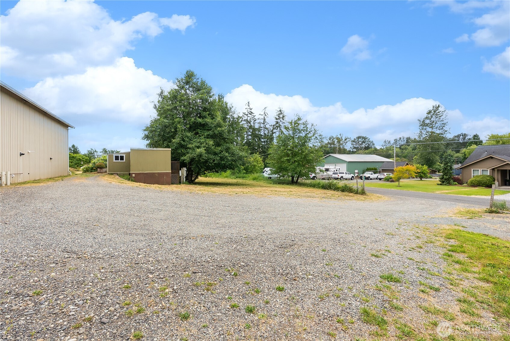 3960 Hoff Road