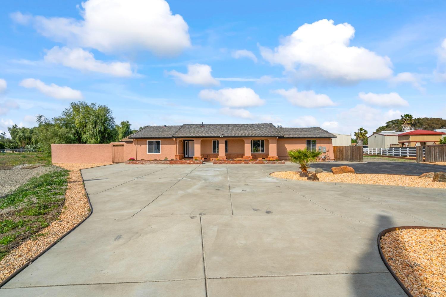 23155 Vaquero Court
