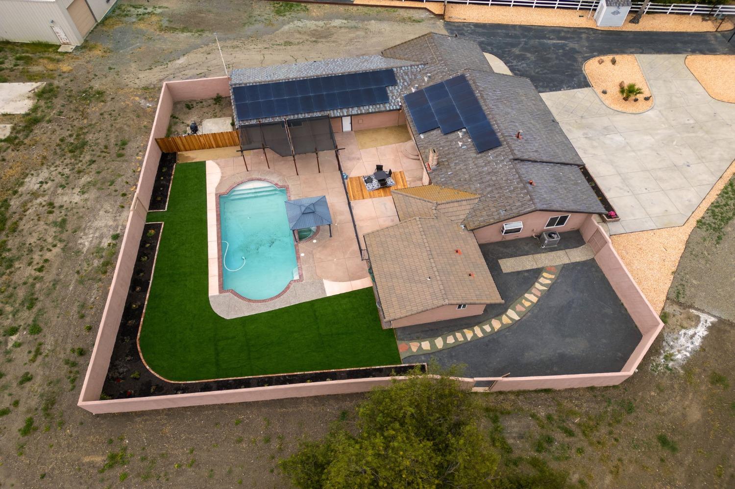 23155 Vaquero Court